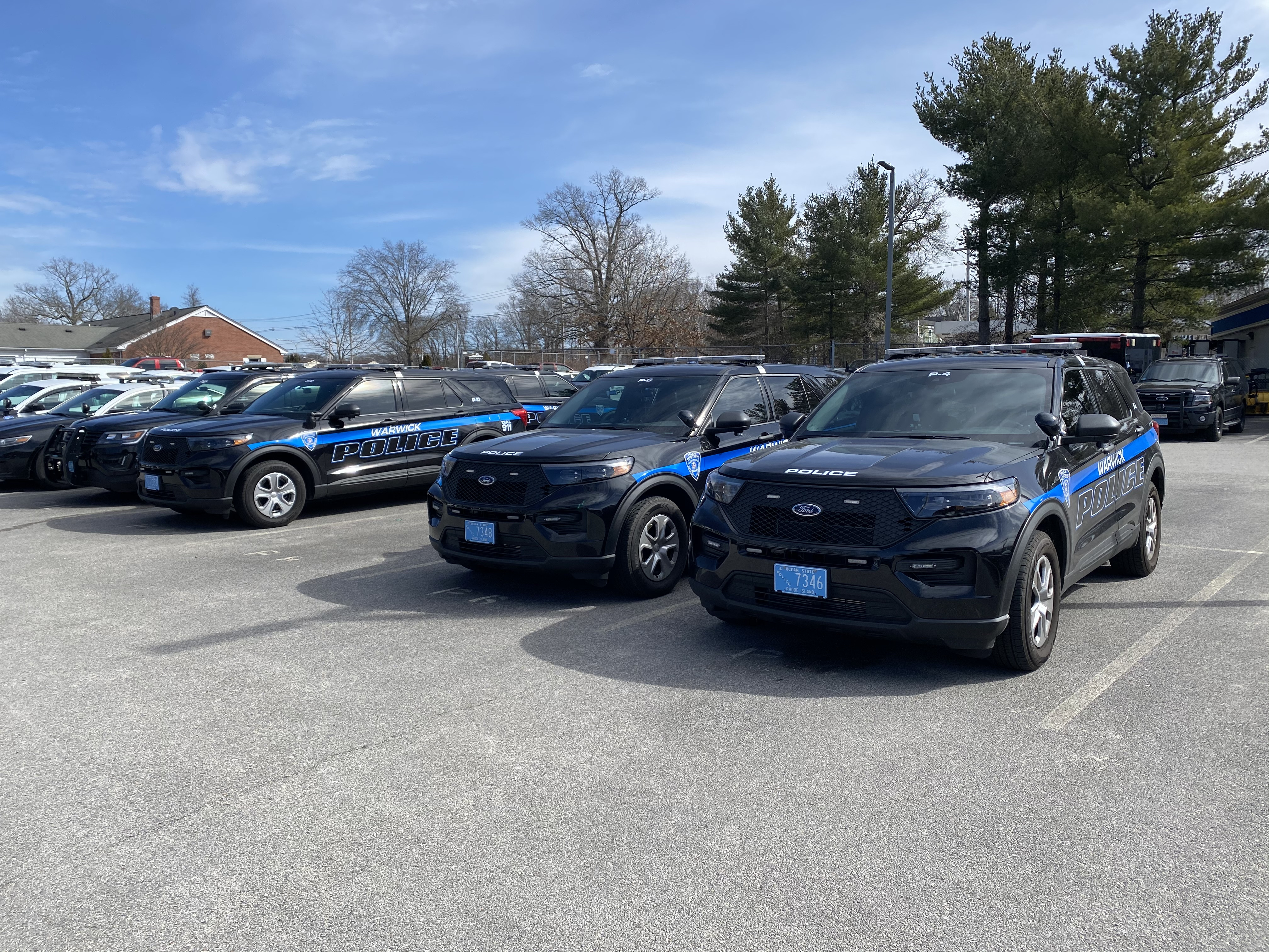 A photo of Warwick Police
Cruiser P-10, a 2021 Ford Police Interceptor Utility taken by @riemergencyvehicles