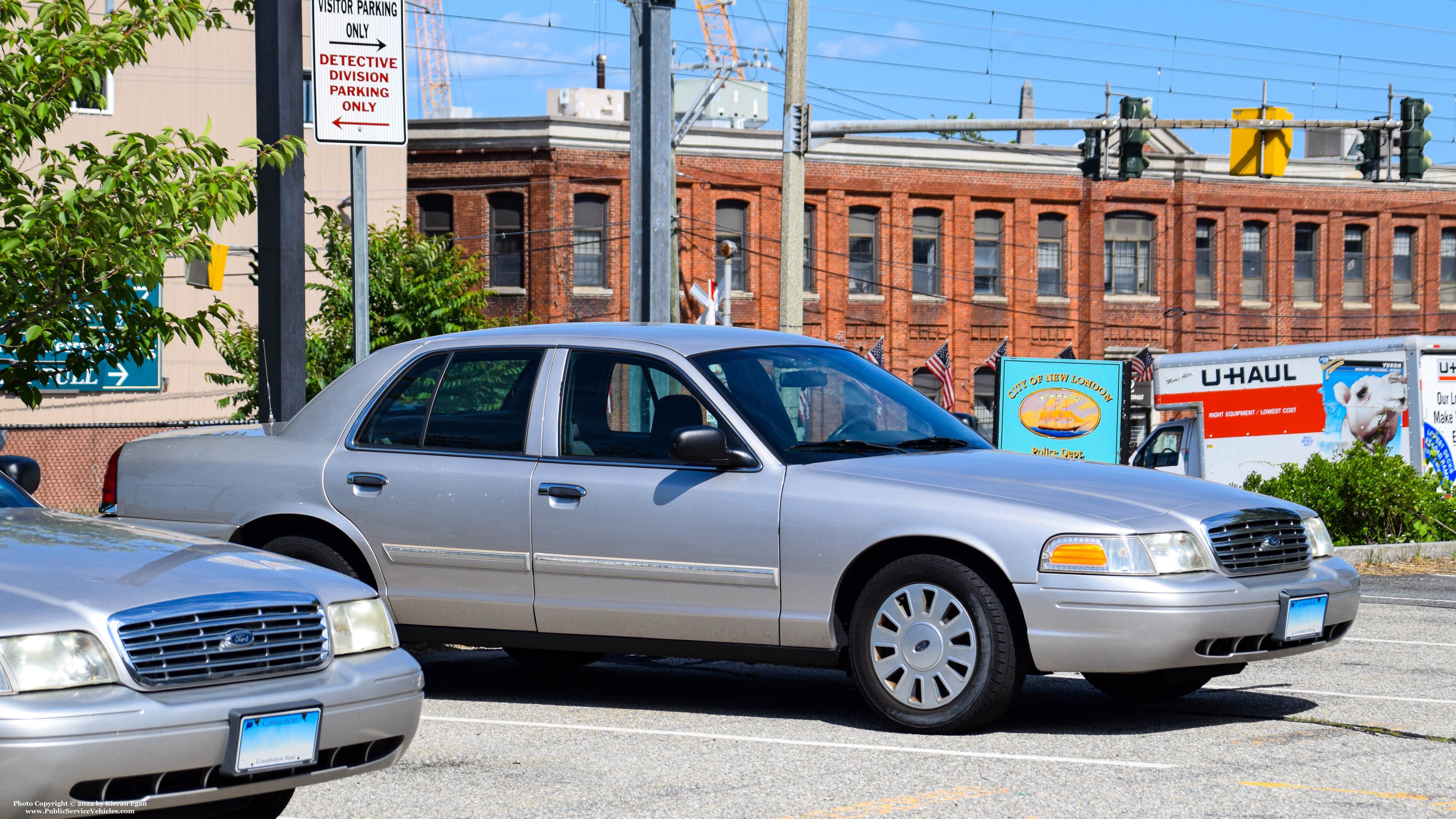 A photo  of New London Police
            Unmarked Unit, a 2010 Ford Crown Victoria Police Interceptor             taken by Kieran Egan