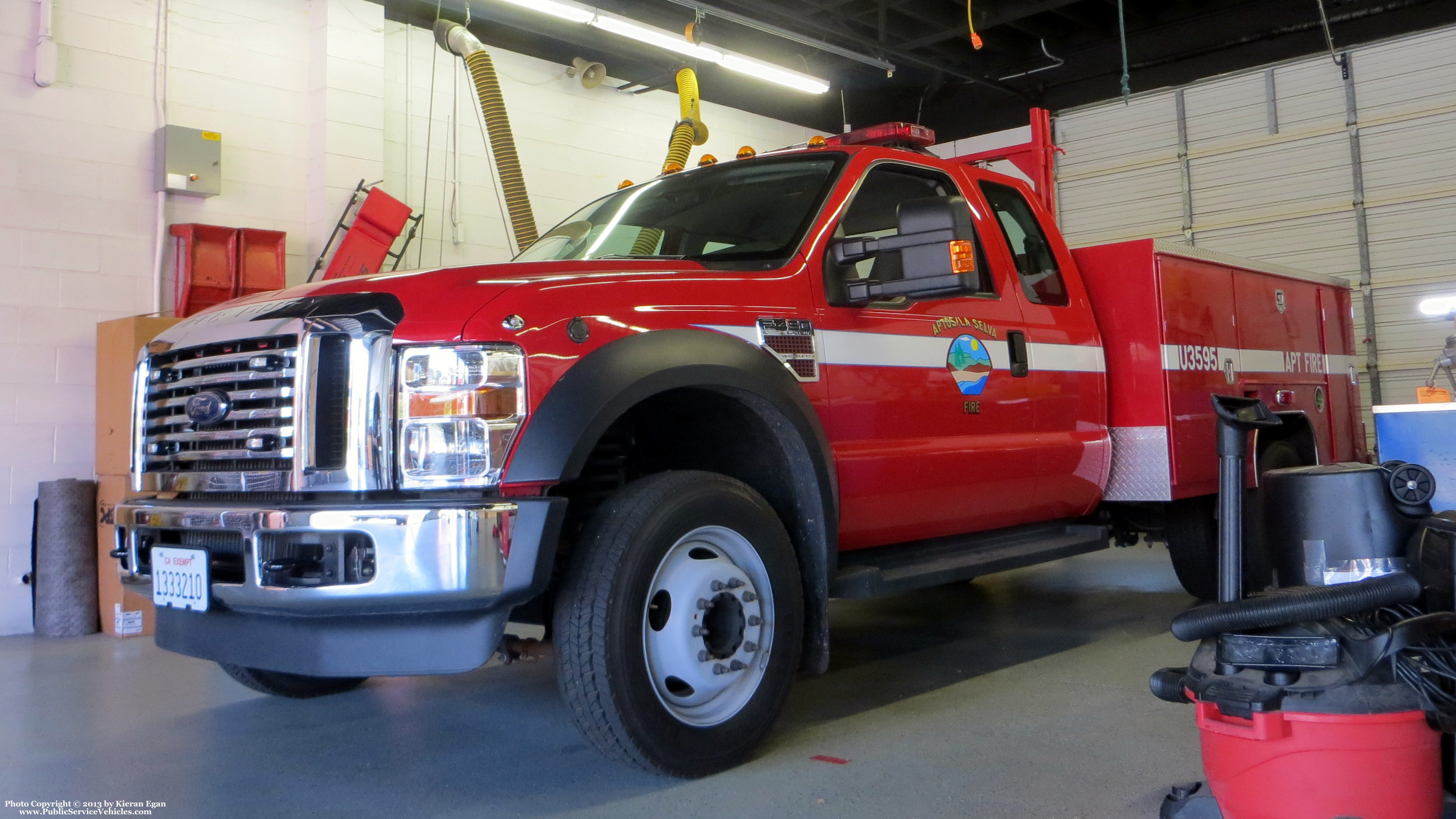 A photo  of Aptos/La Selva Fire
            Utility 3595, a 2009 Ford F-450 SuperCab             taken by Kieran Egan