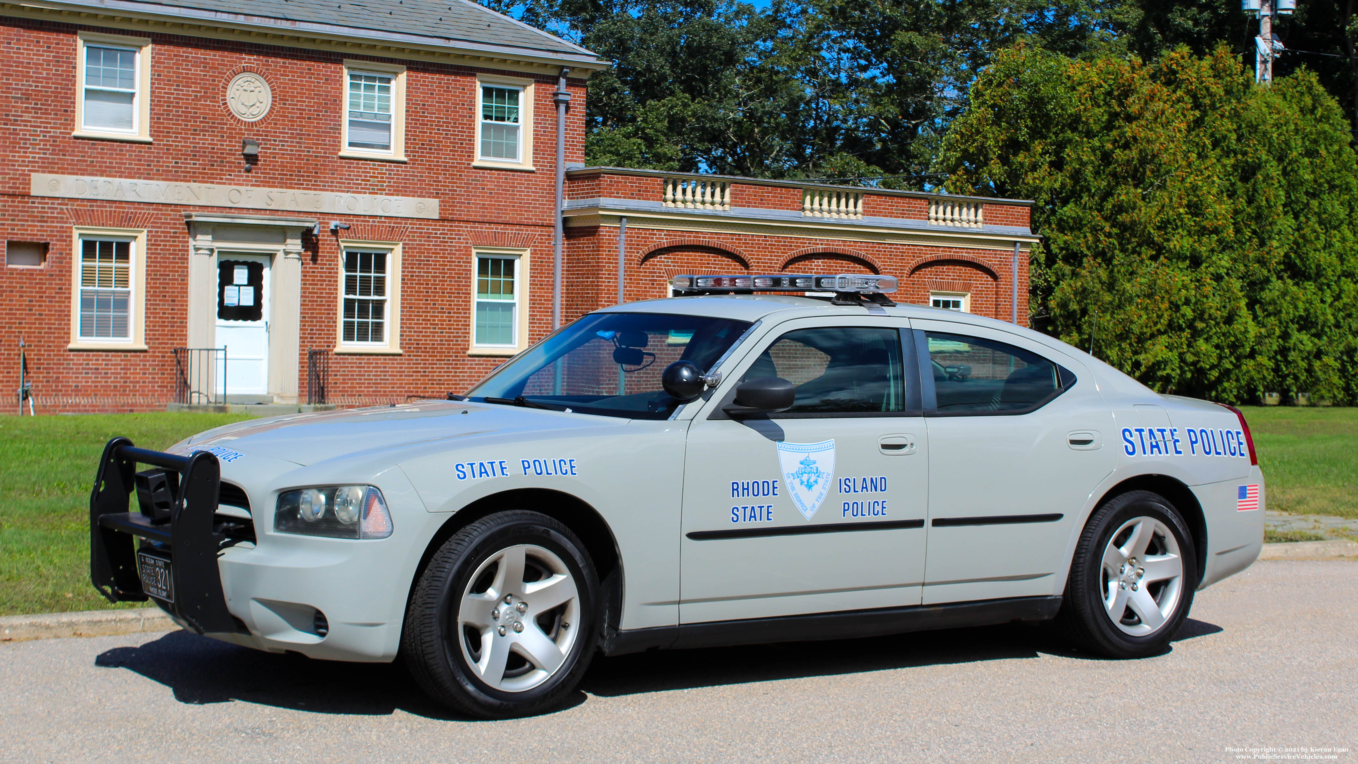 A photo  of Rhode Island State Police
            Cruiser 321, a 2006-2010 Dodge Charger             taken by Kieran Egan