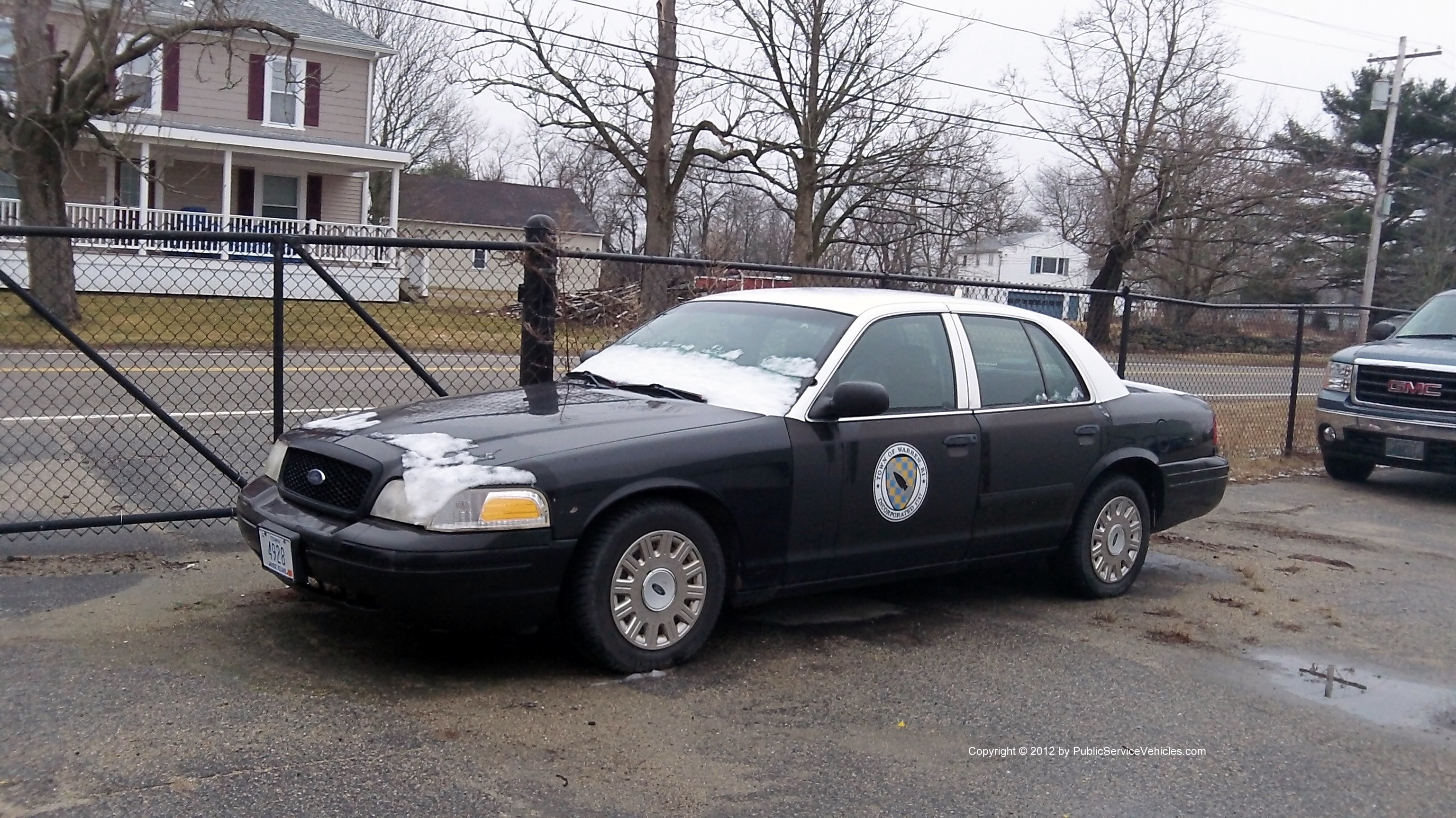 A photo  of Warren Public Works
            Truck 4928, a 2003-2005 Ford Crown Victoria Police Interceptor             taken by Kieran Egan