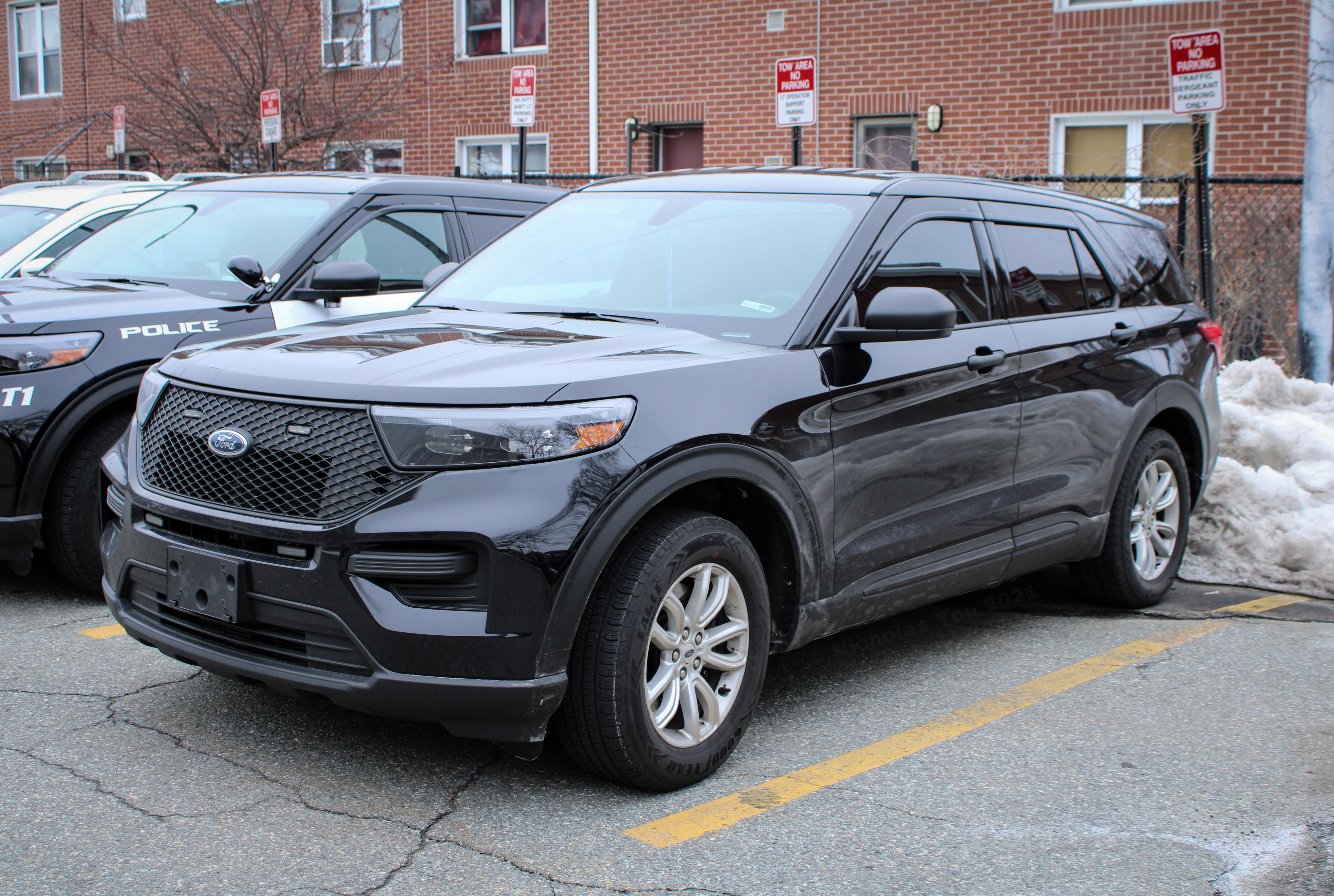 A photo  of Lowell Police
            Unmarked Unit, a 2020-2021 Ford Police Interceptor Utility             taken by Nicholas You