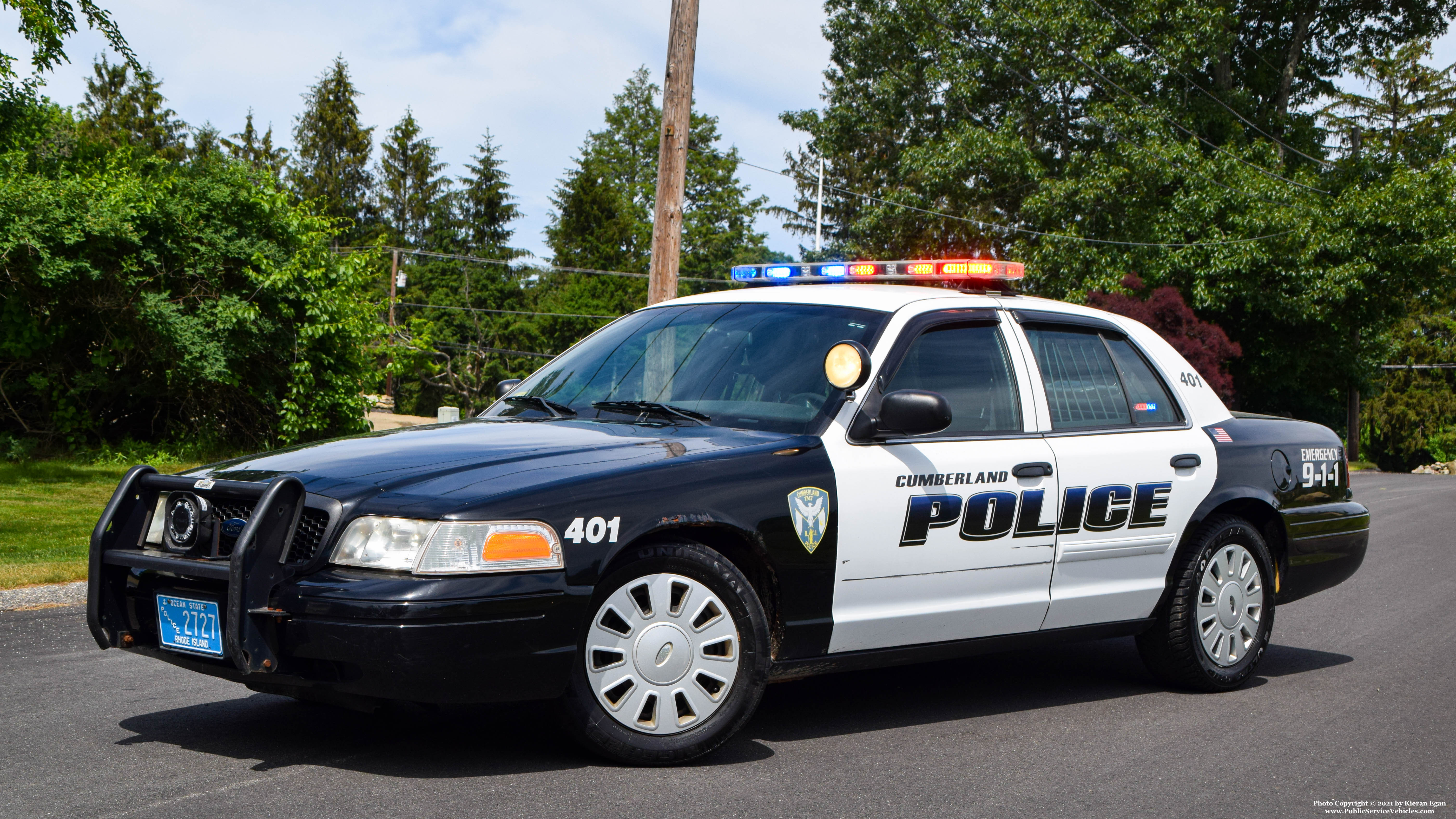 A photo  of Cumberland Police
            Cruiser 401, a 2009-2011 Ford Crown Victoria Police Interceptor             taken by Kieran Egan