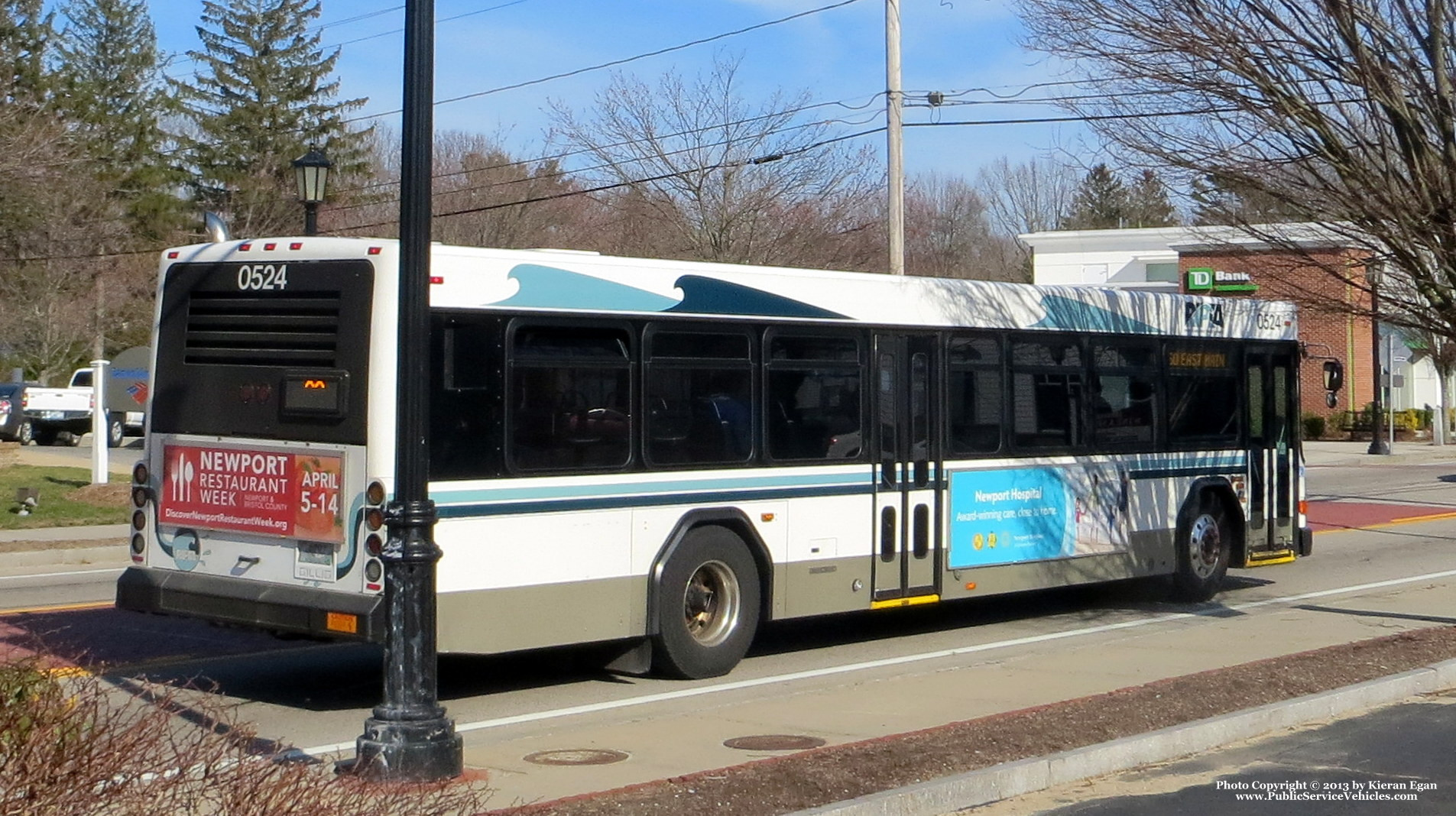 A photo  of Rhode Island Public Transit Authority
            Bus 0524, a 2005 Gillig Low Floor             taken by Kieran Egan