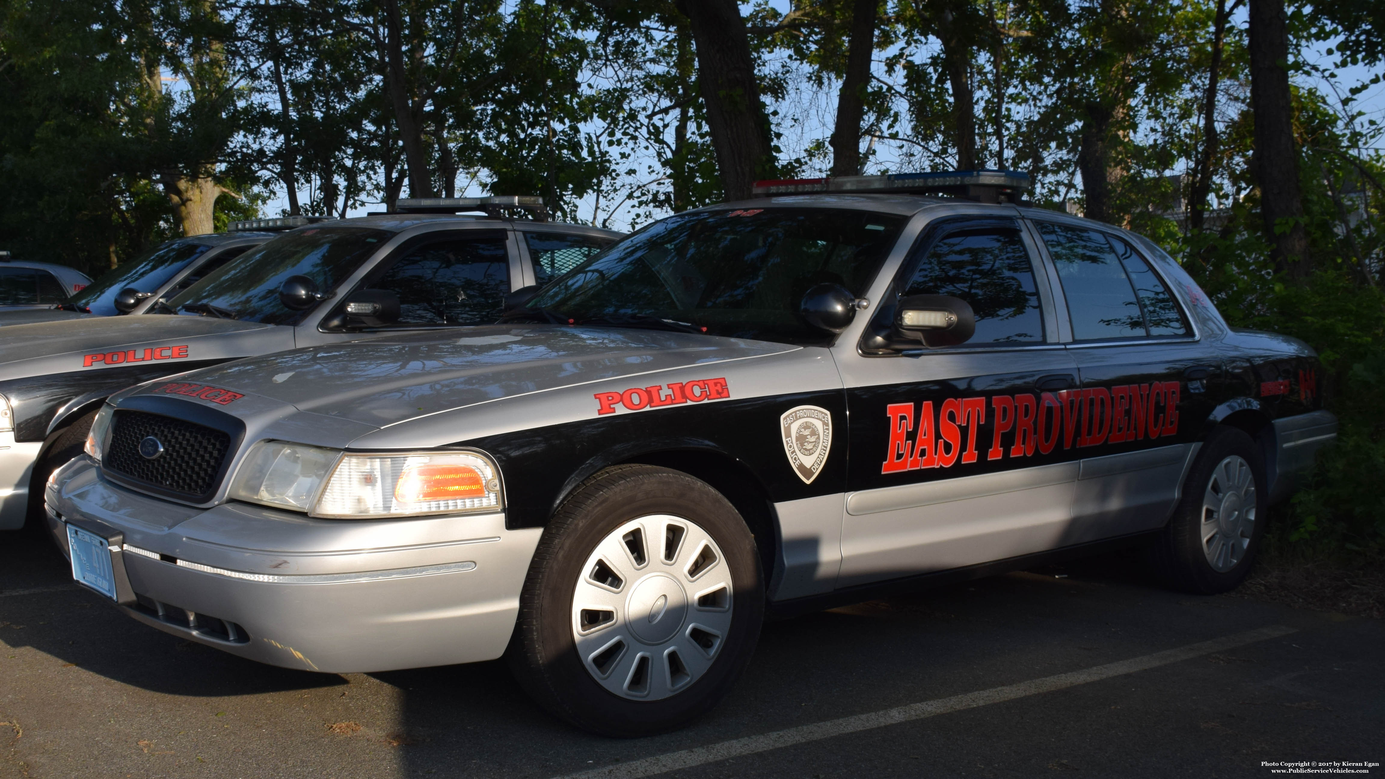 A photo  of East Providence Police
            Car 27, a 2006 Ford Crown Victoria Police Interceptor             taken by Kieran Egan