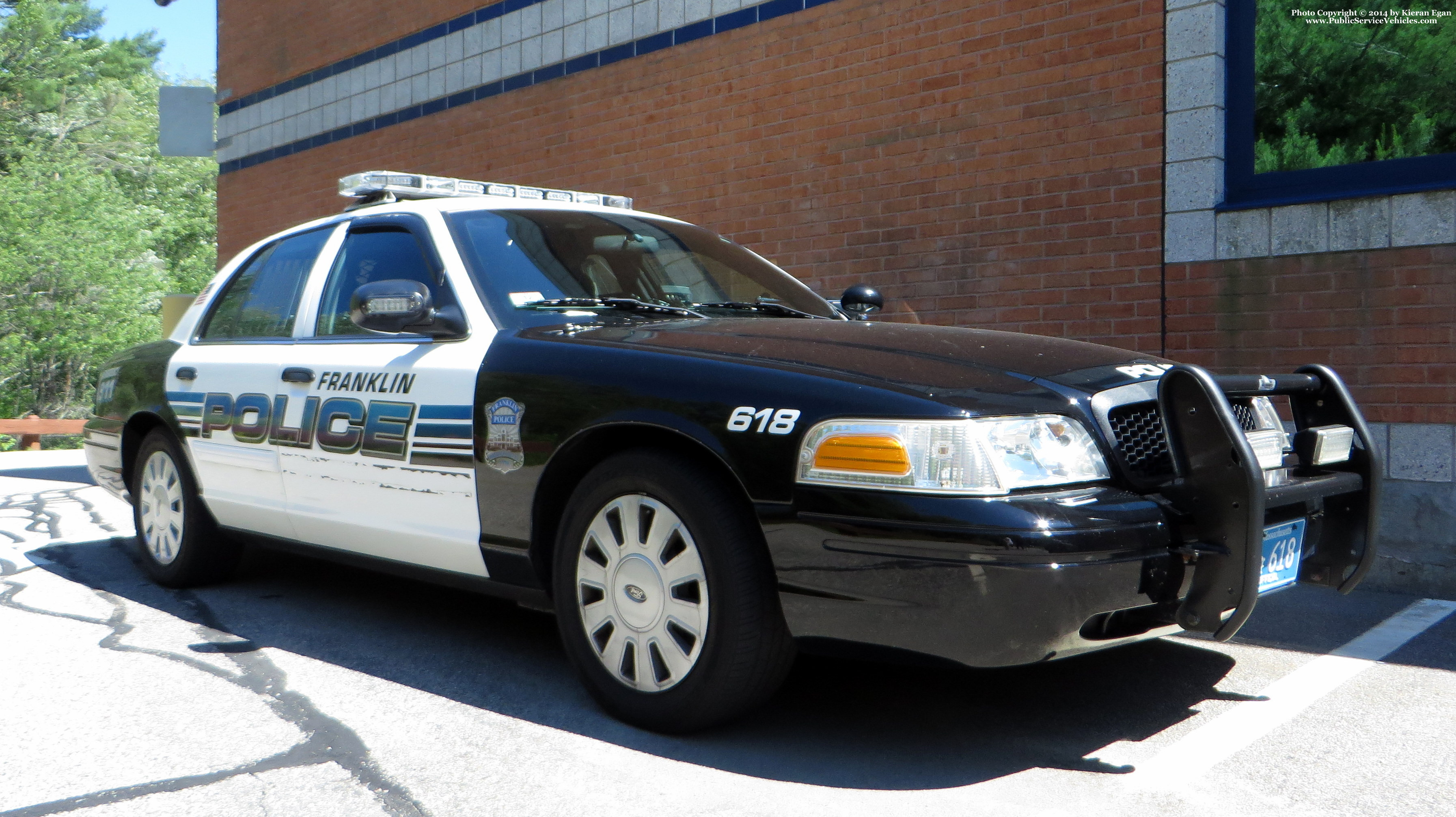 A photo  of Franklin Police
            Cruiser 618, a 2009-2011 Ford Crown Victoria Police Interceptor             taken by Kieran Egan