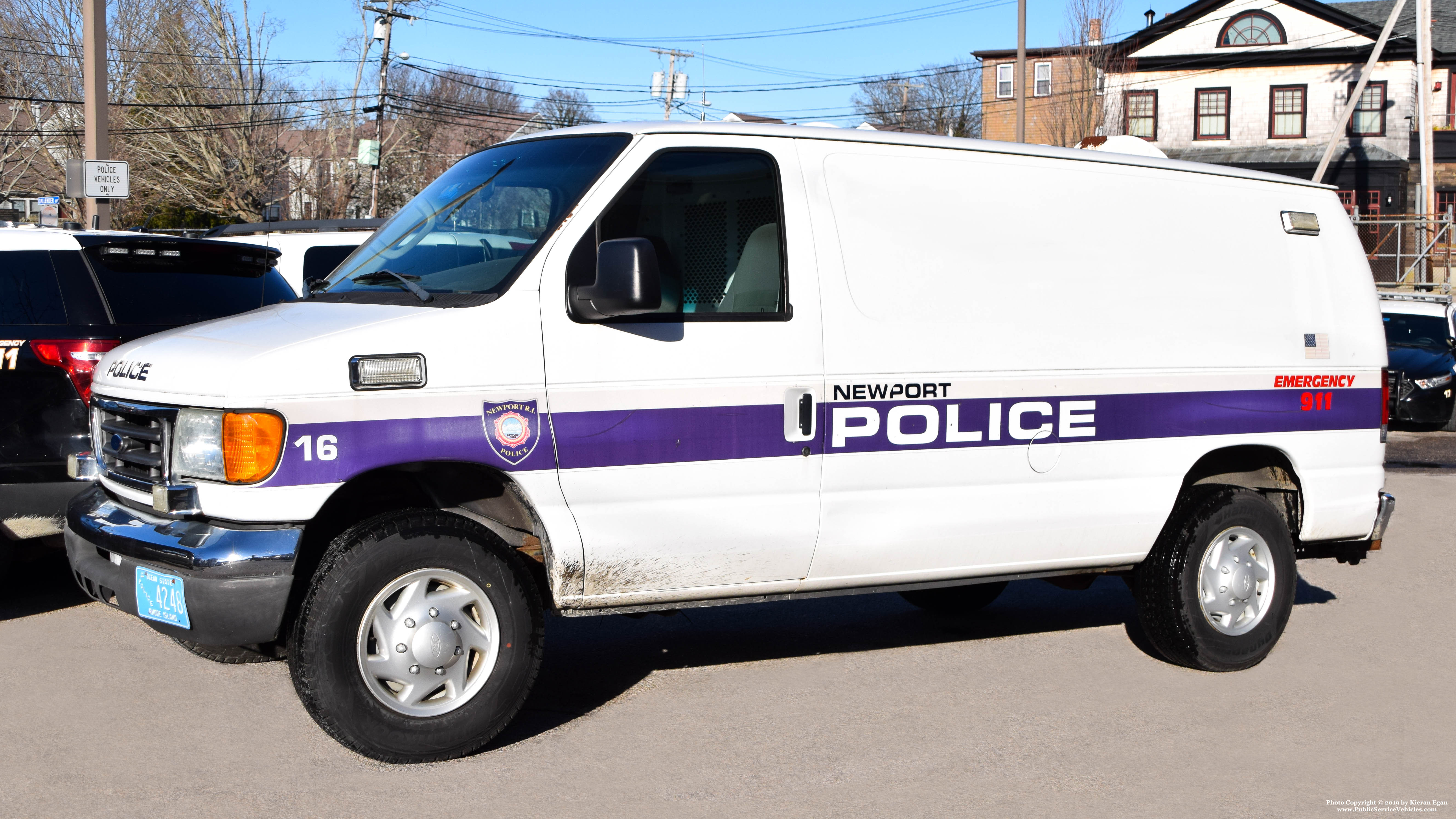 A photo  of Newport Police
            Wagon 16, a 2007 Ford E-350             taken by Kieran Egan