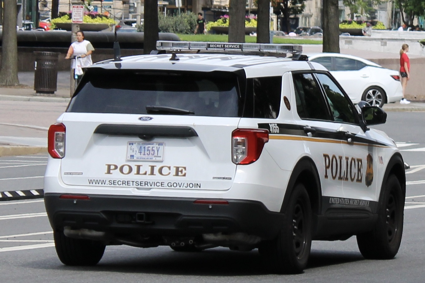 A photo  of United States Secret Service
            Cruiser 4155, a 2020-2022 Ford Police Interceptor Utility             taken by @riemergencyvehicles