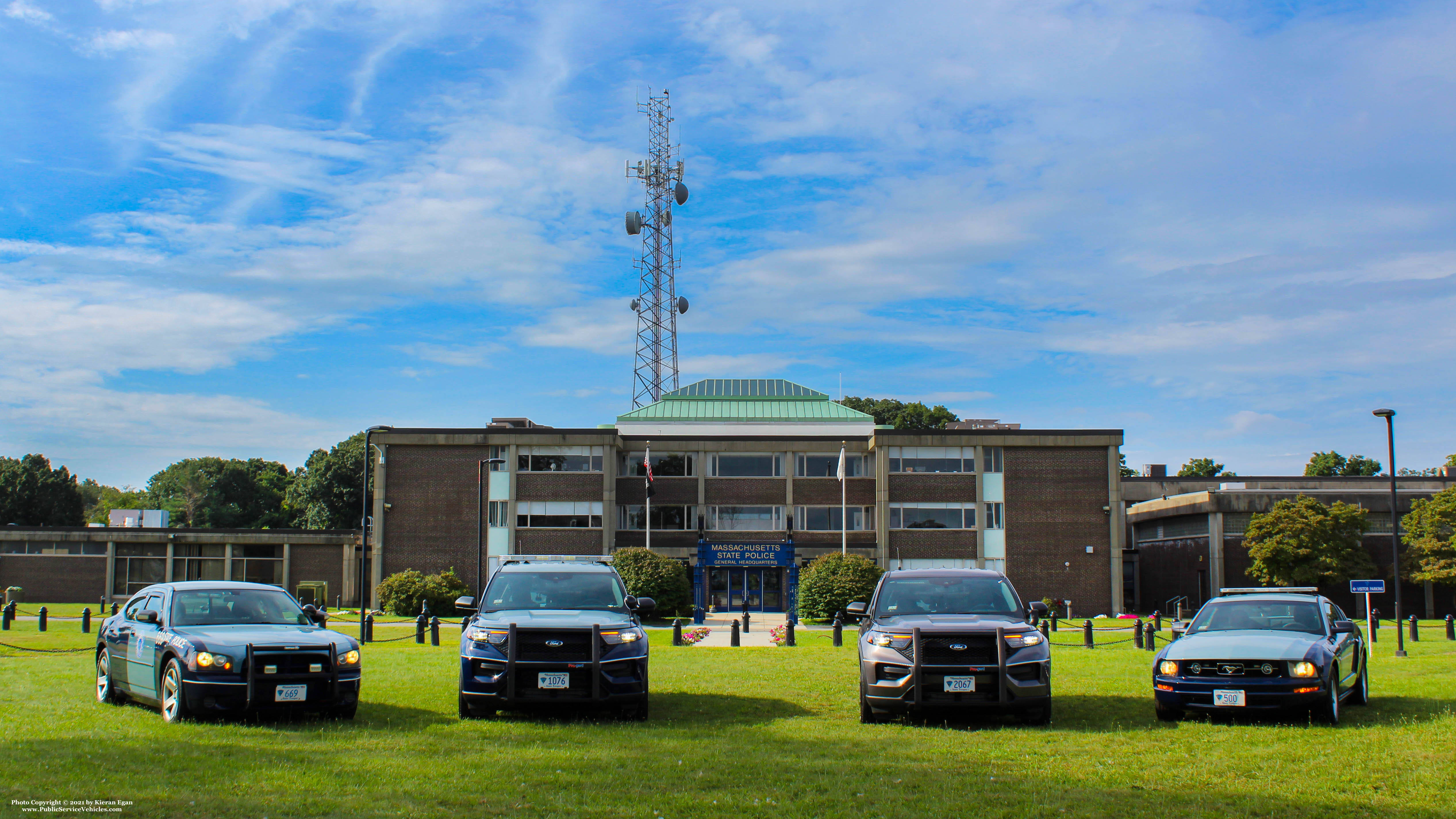 A photo  of Massachusetts State Police
            Cruiser 500, a 2006 Ford Mustang             taken by Kieran Egan