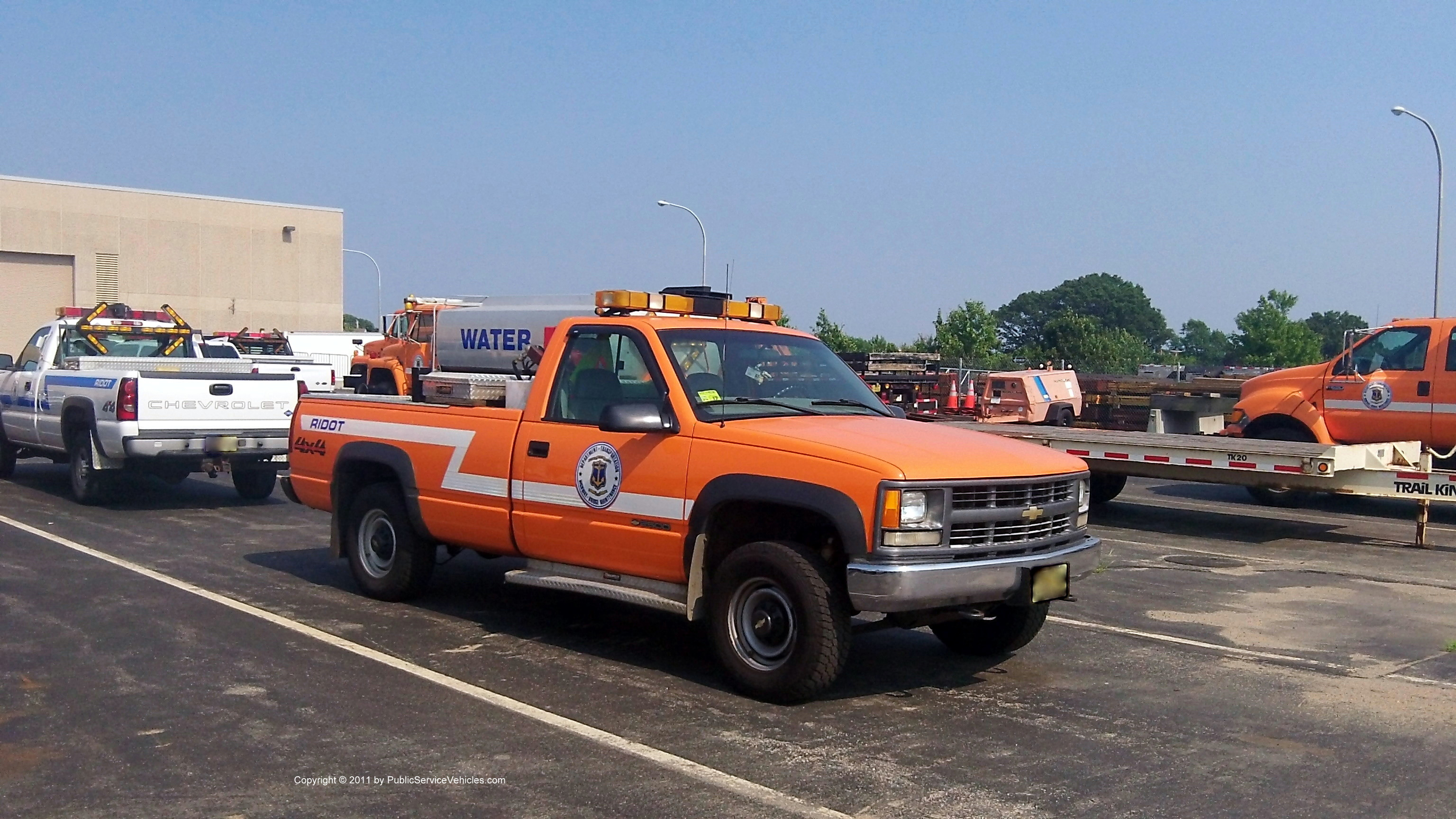 A photo  of Rhode Island Department of Transportation
            Truck 1791, a 1988-1998 Chevrolet 2500             taken by Kieran Egan