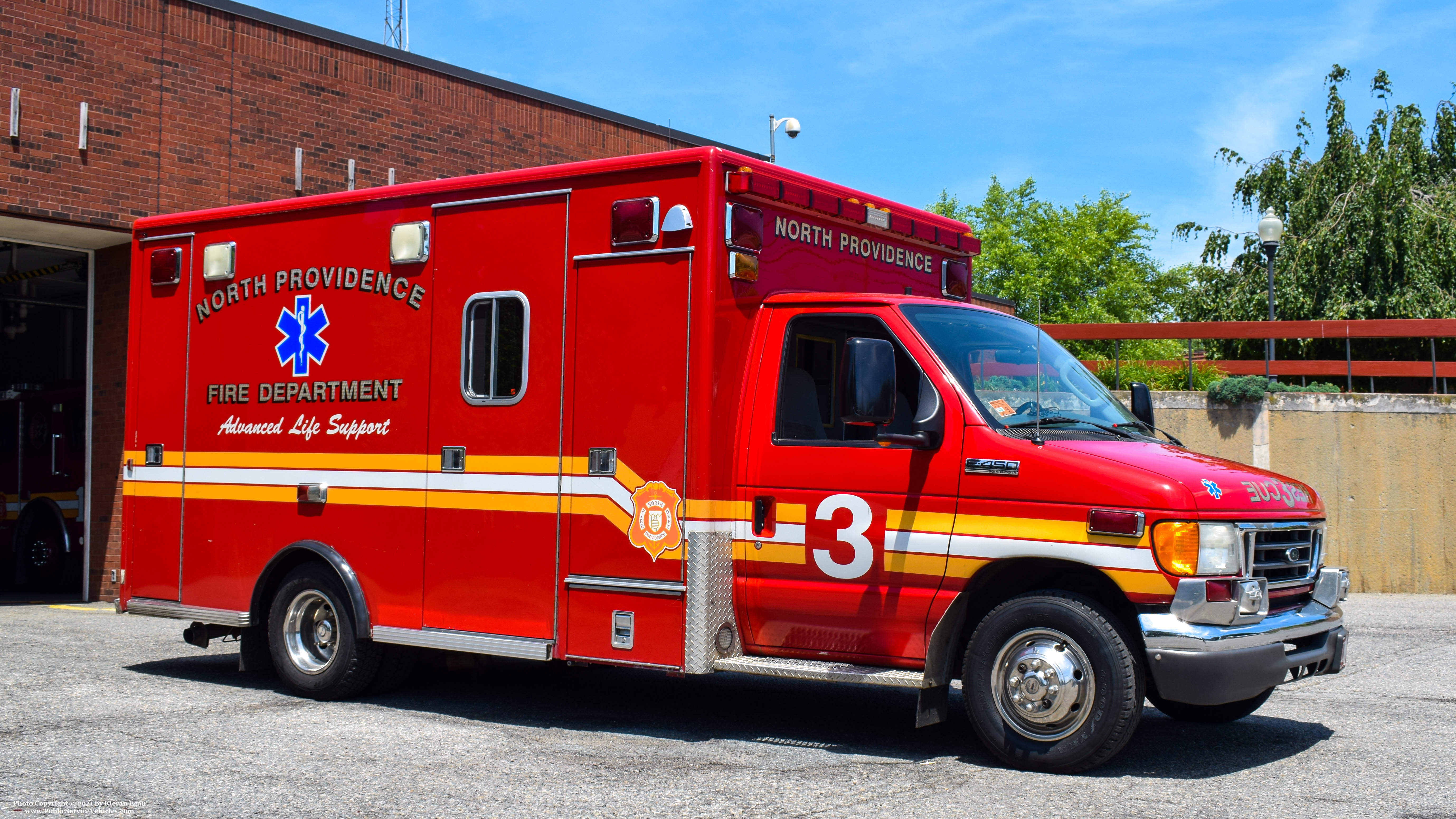 A photo  of North Providence Fire
            Rescue 3, a 2005 Ford E-450/Life Line             taken by Kieran Egan
