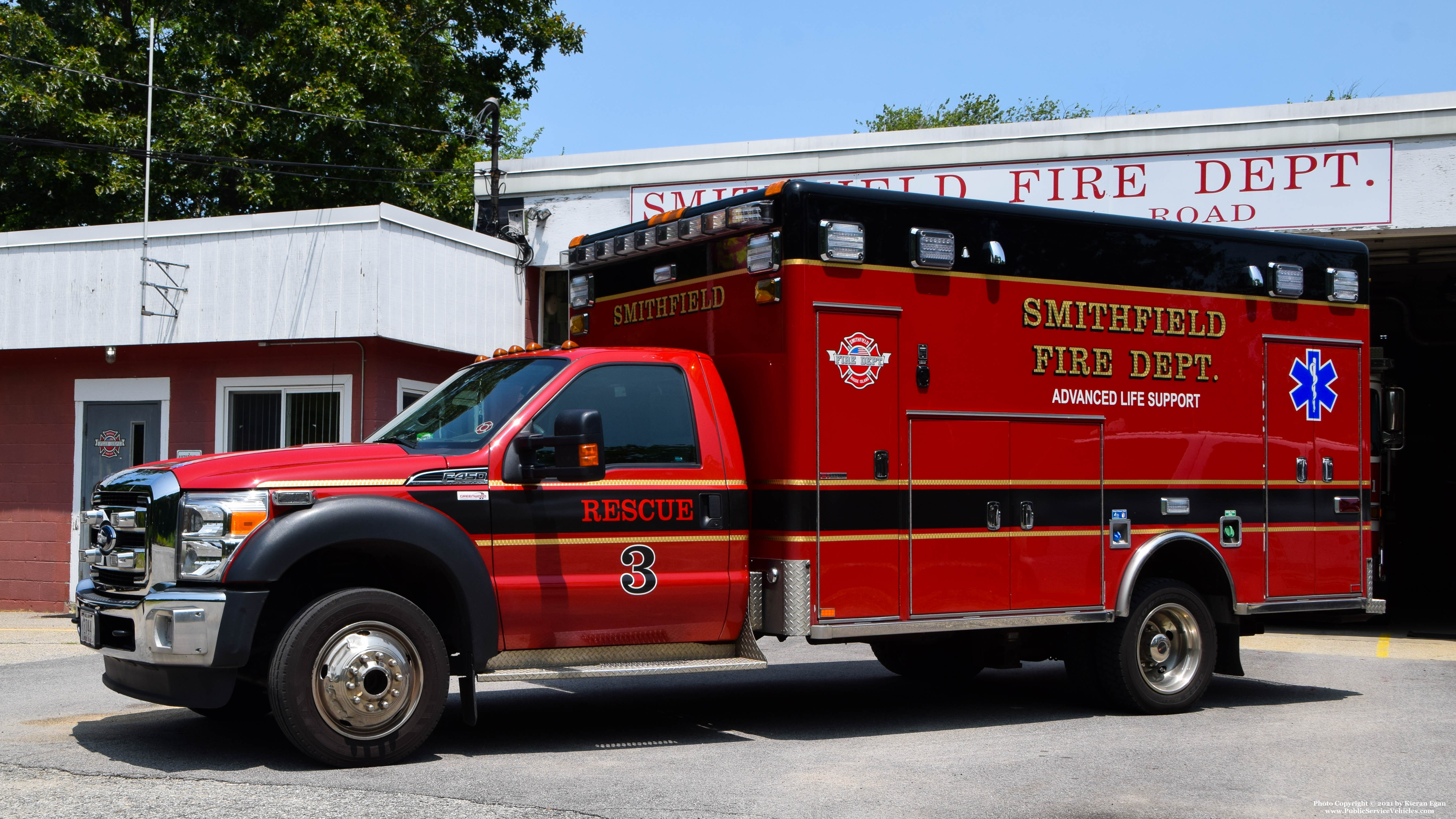 A photo  of Smithfield Fire
            Rescue 3, a 2015 Ford F-450/Horton             taken by Kieran Egan