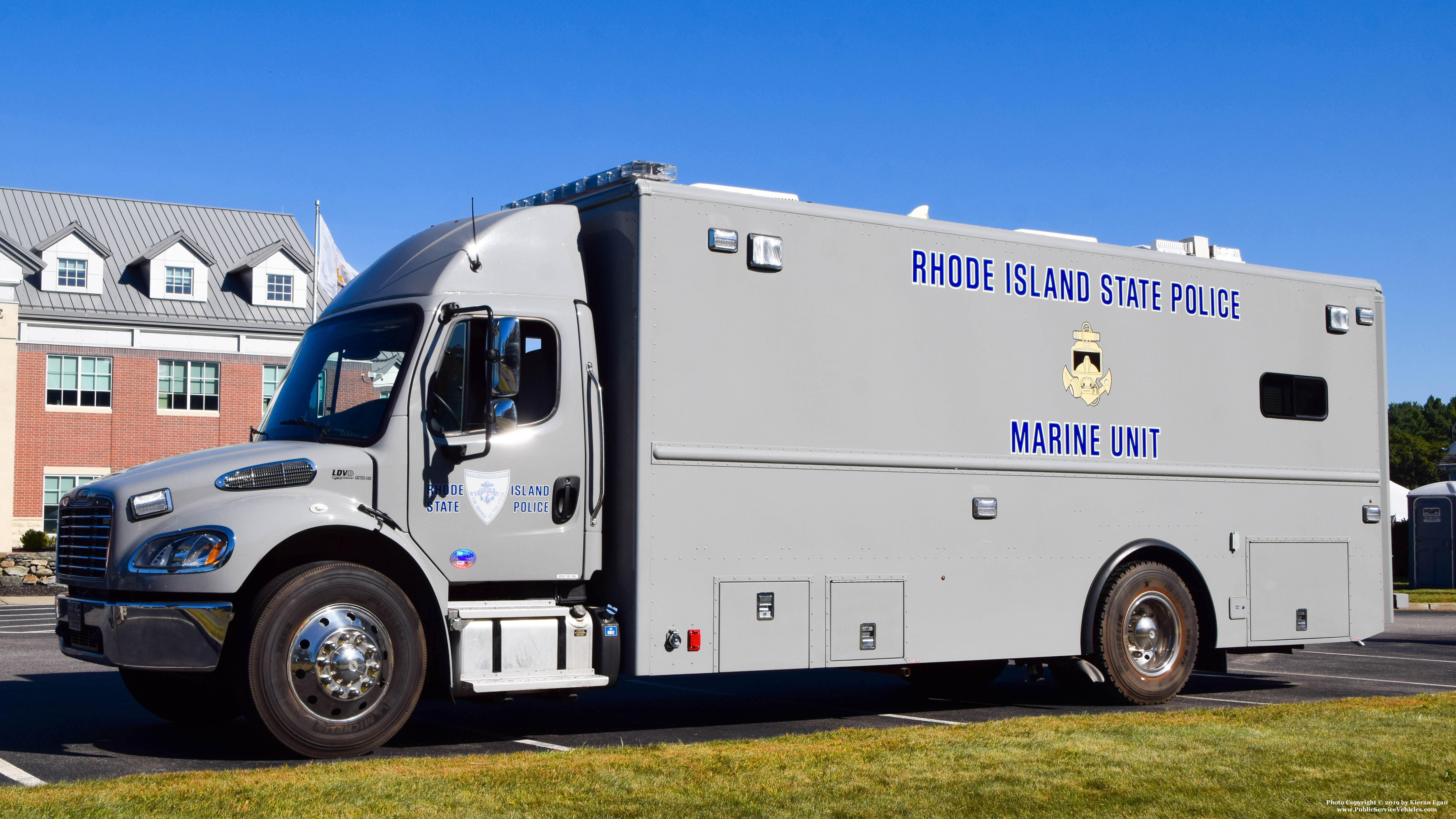 A photo  of Rhode Island State Police
            Truck 705, a 2006-2020 Freightliner             taken by Kieran Egan