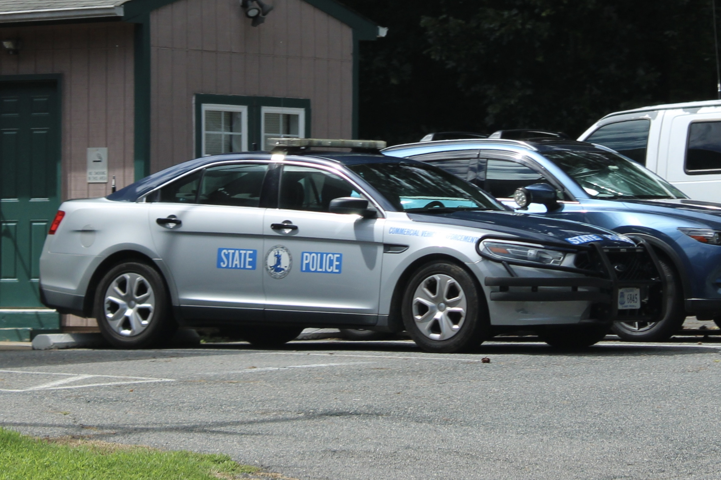 A photo  of Virginia State Police
            Cruiser 6845, a 2015 Ford Police Interceptor Sedan             taken by @riemergencyvehicles