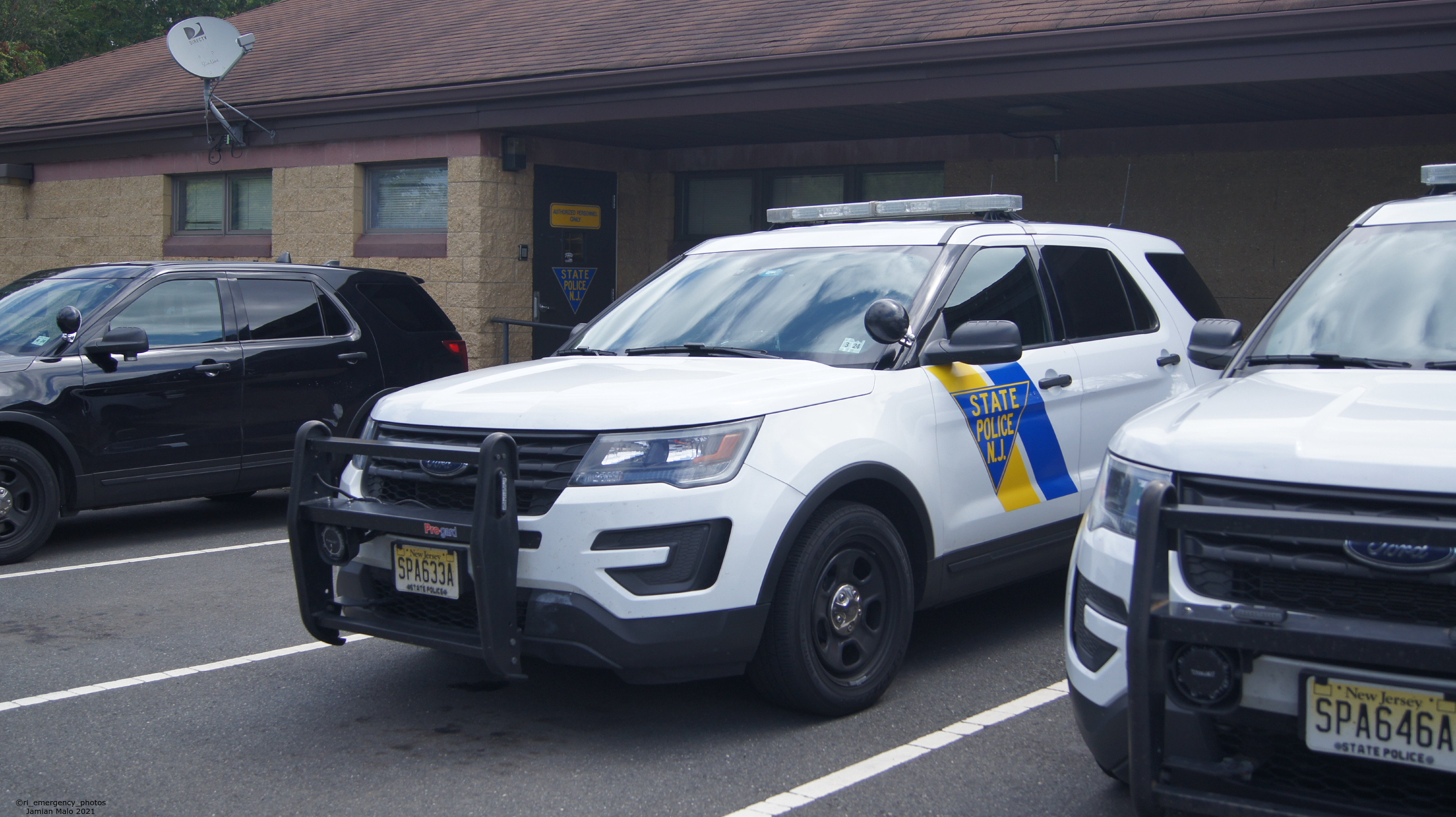 A photo  of New Jersey State Police
            Cruiser 633, a 2016-2019 Ford Police Interceptor Utility             taken by Jamian Malo