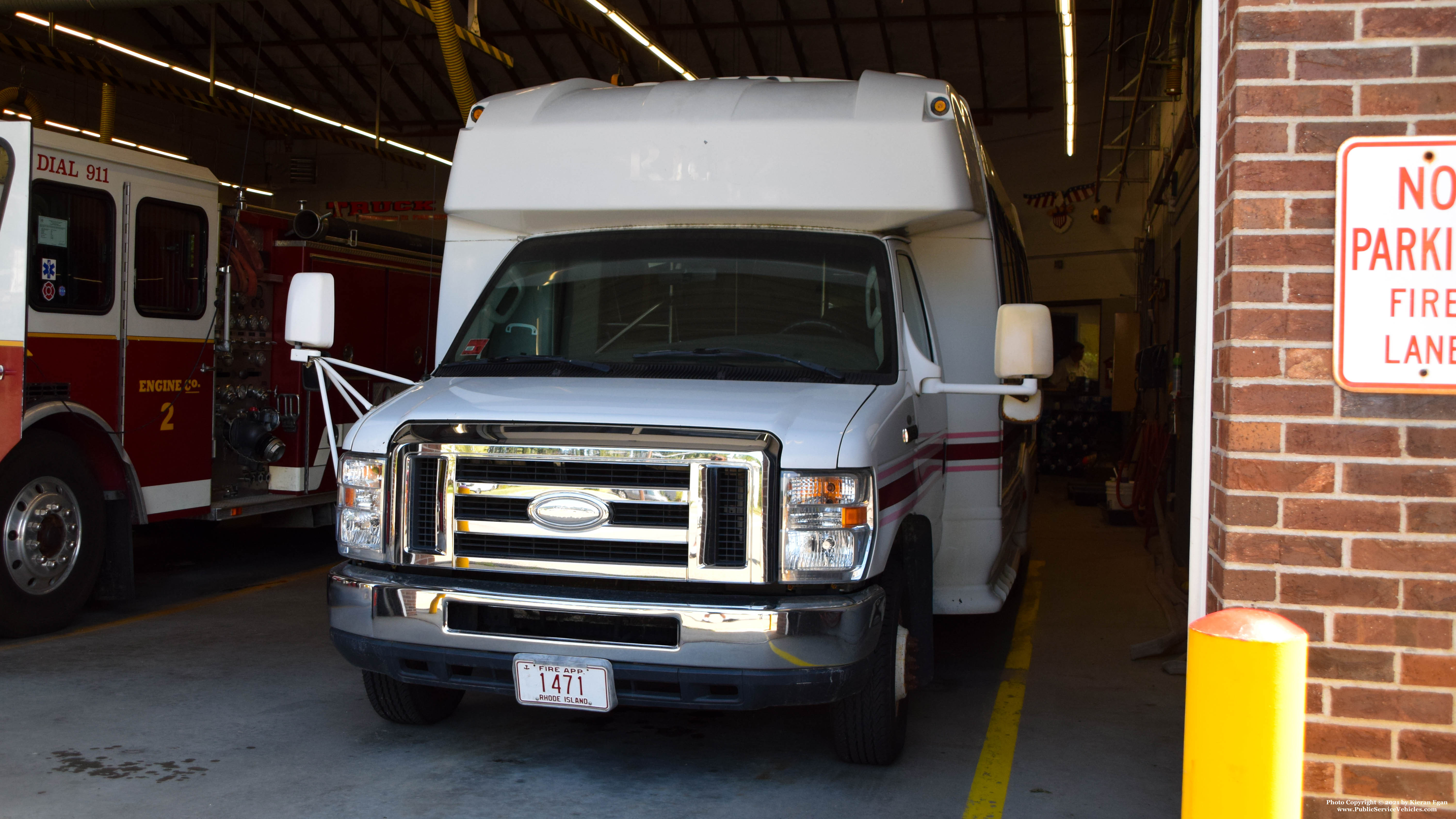 A photo  of Cumberland Fire
            Rehab Bus, a 2008 Ford E-Series Bus             taken by Kieran Egan