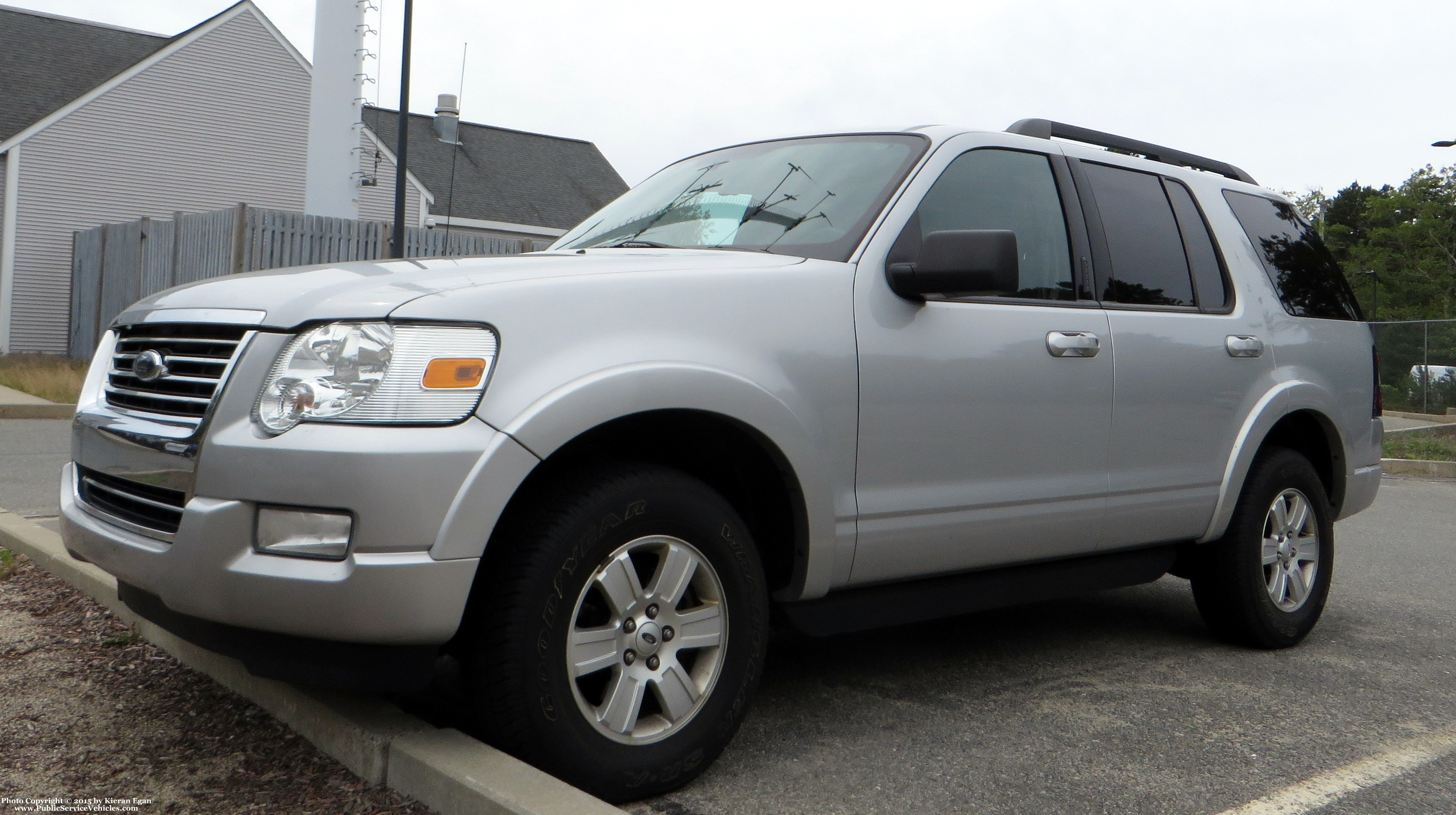 A photo  of Yarmouth Police
            J-3, a 2006-2010 Ford Explorer             taken by Kieran Egan