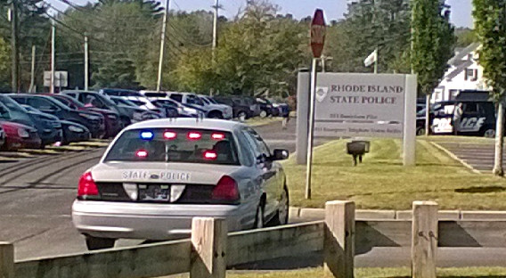 A photo  of Rhode Island State Police
            Cruiser 252, a 2006-2008 Ford Crown Victoria Police Interceptor             taken by @riemergencyvehicles