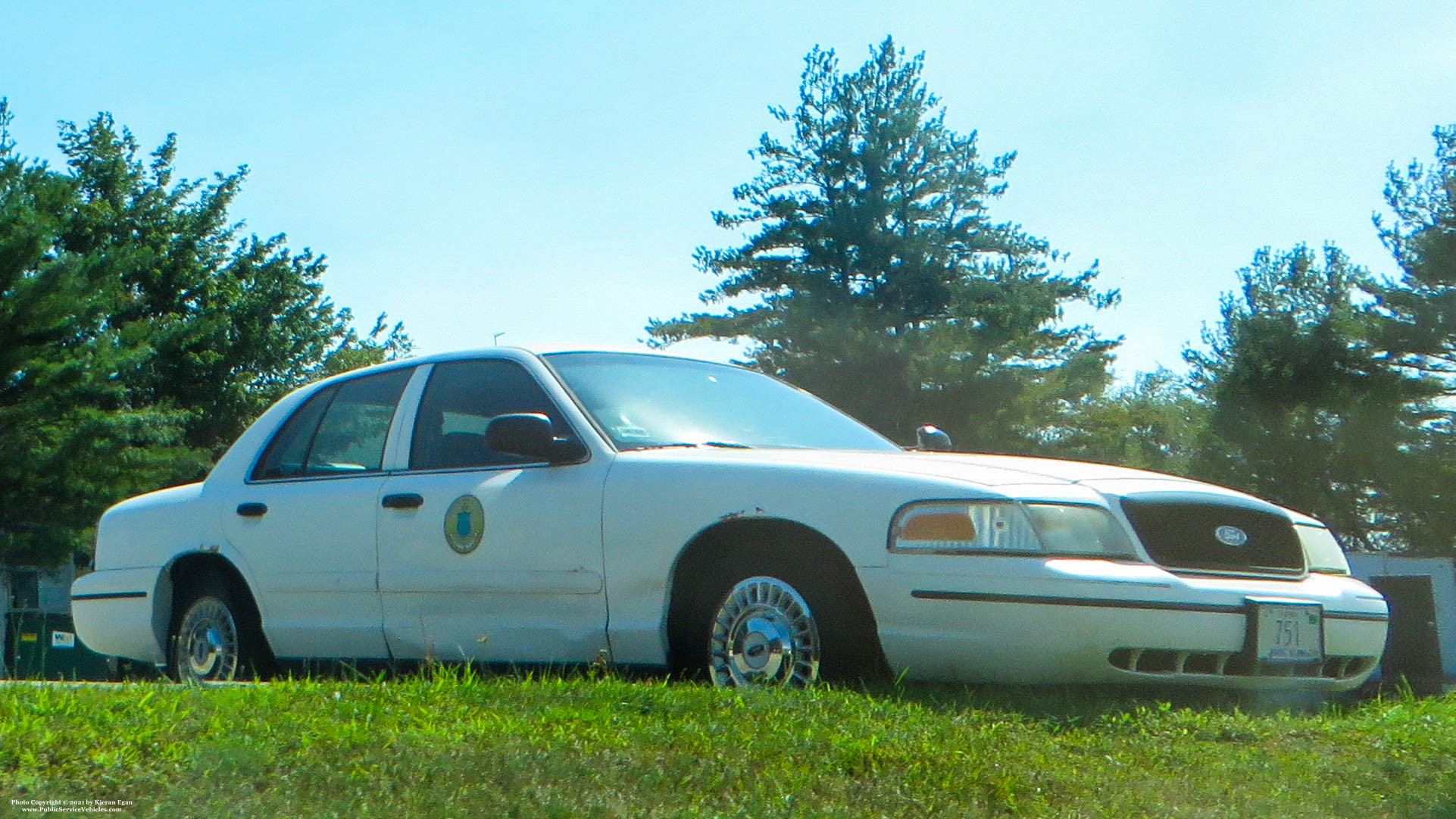 A photo  of Portsmouth Public Works
            Car 751, a 1998-2002 Ford Crown Victoria Police Interceptor             taken by Kieran Egan