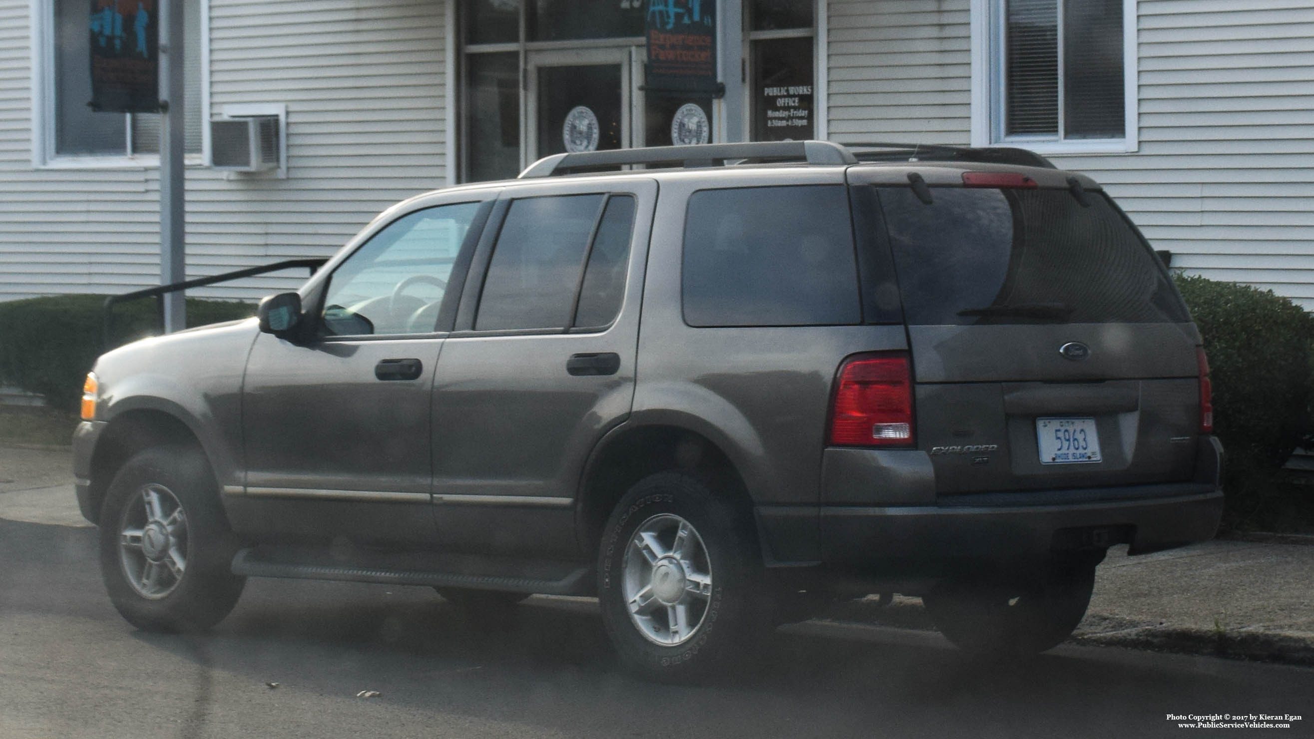 A photo  of Pawtucket Public Works
            Car 5963, a 2002-2006 Ford Explorer             taken by Kieran Egan