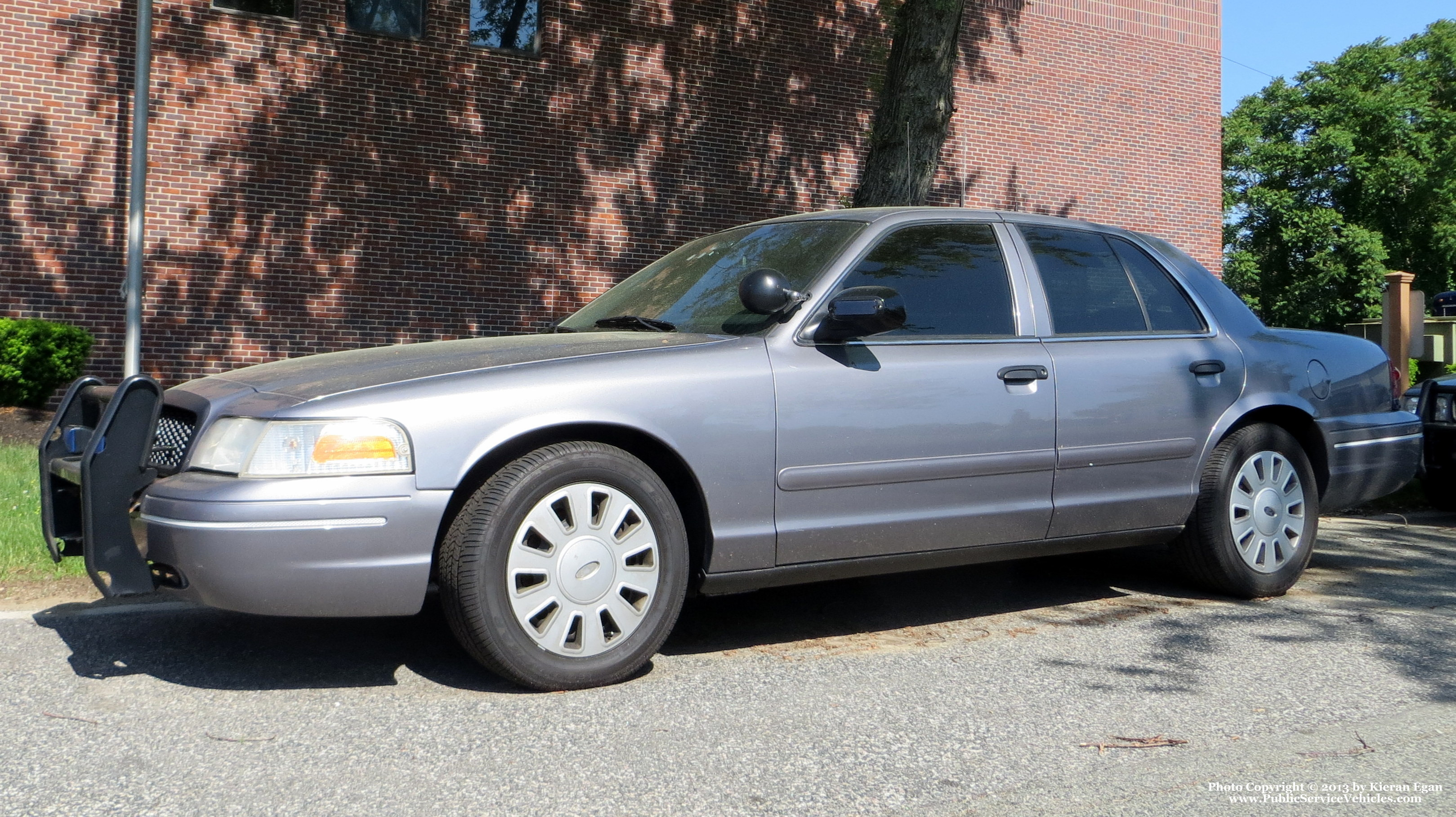 A photo  of Massachusetts State Police
            Cruiser 2046, a 2006-2008 Ford Crown Victoria Police Interceptor             taken by Kieran Egan