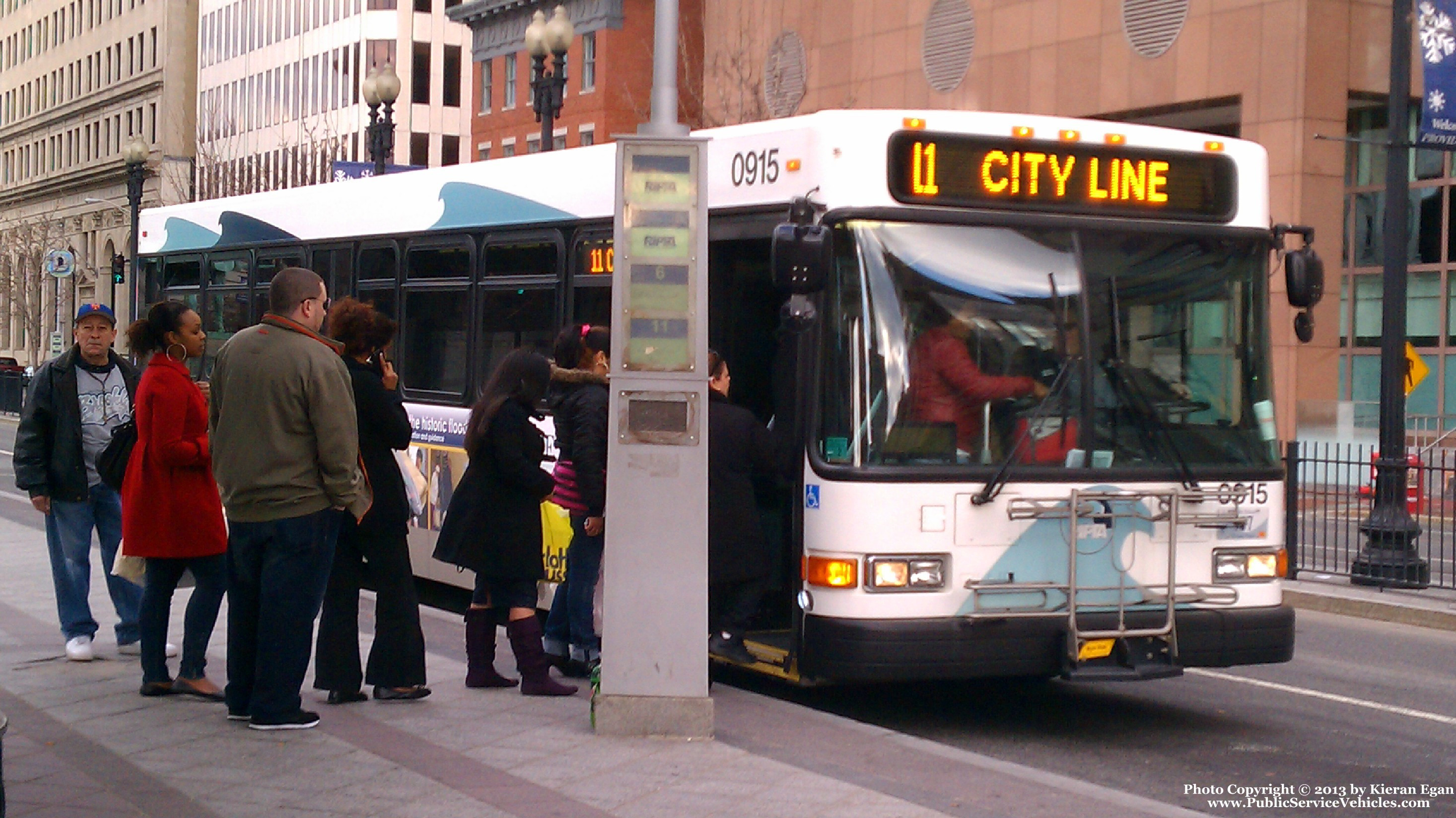 A photo  of Rhode Island Public Transit Authority
            Bus 0915, a 2009 Gillig Low Floor             taken by Kieran Egan