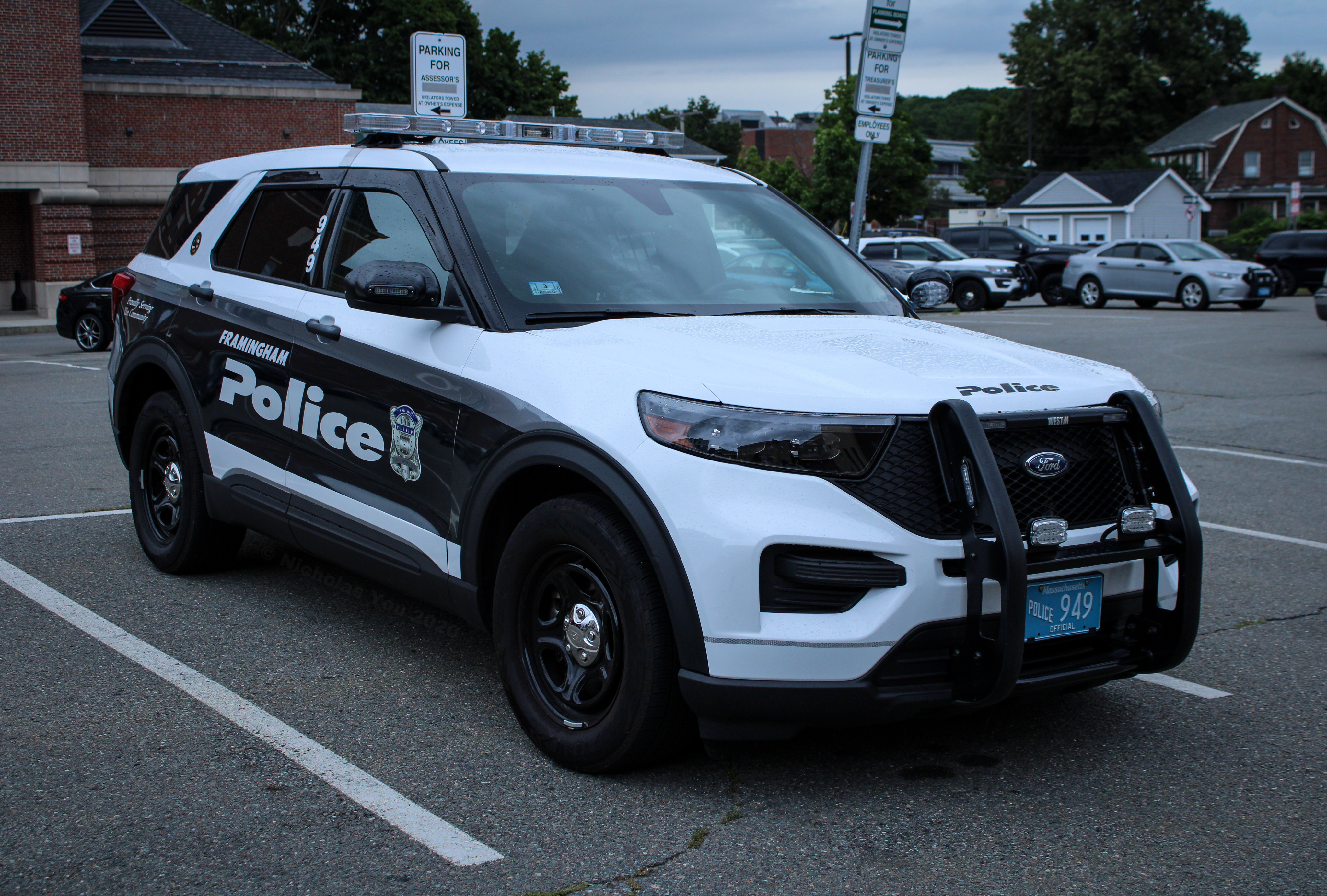 A photo  of Framingham Police
            Cruiser 949, a 2020 Ford Police Interceptor Utility             taken by Nicholas You