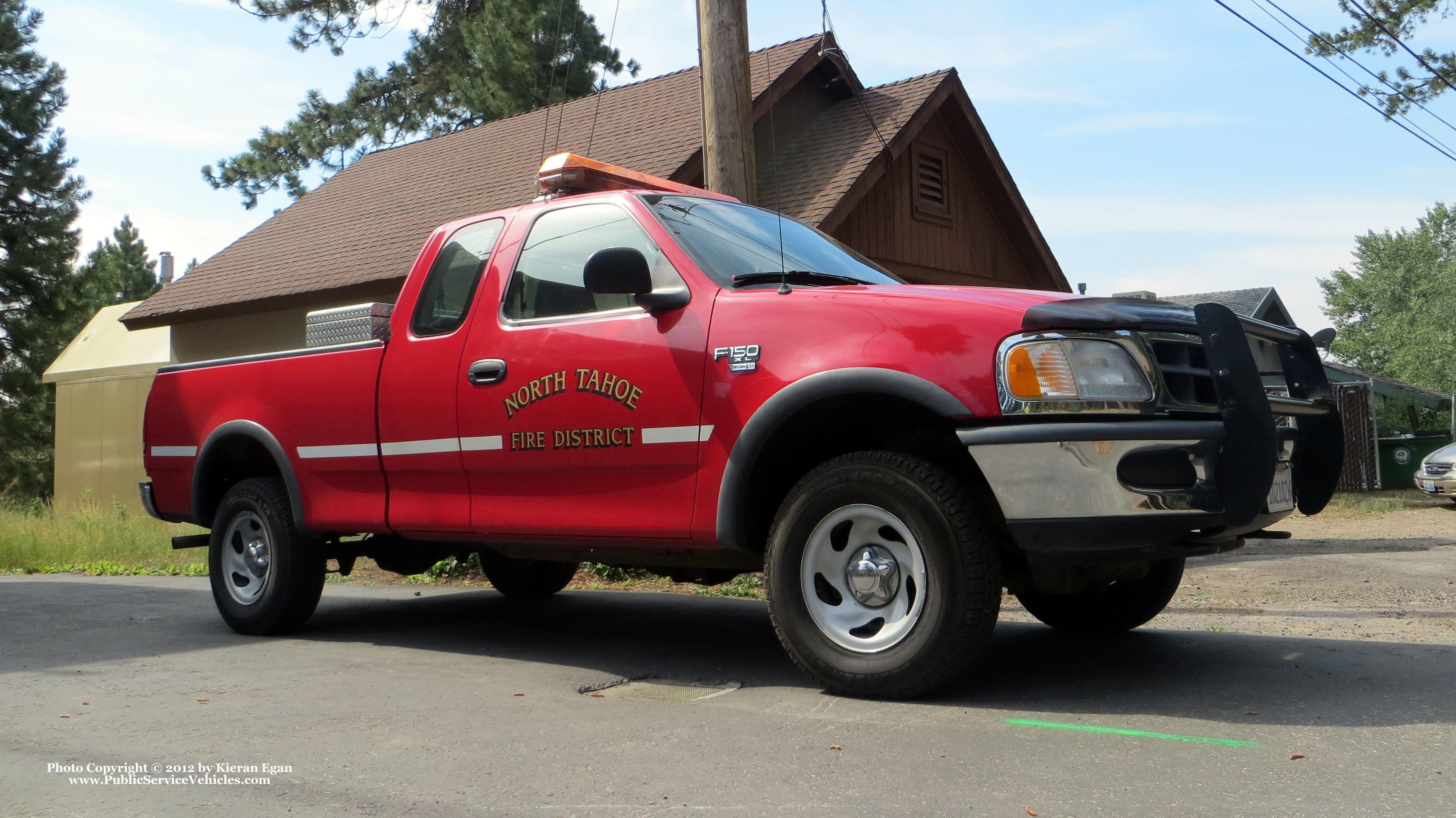 A photo  of North Tahoe Fire District
            Support Unit, a 1997-2004 Ford F-150 SuperCab             taken by Kieran Egan