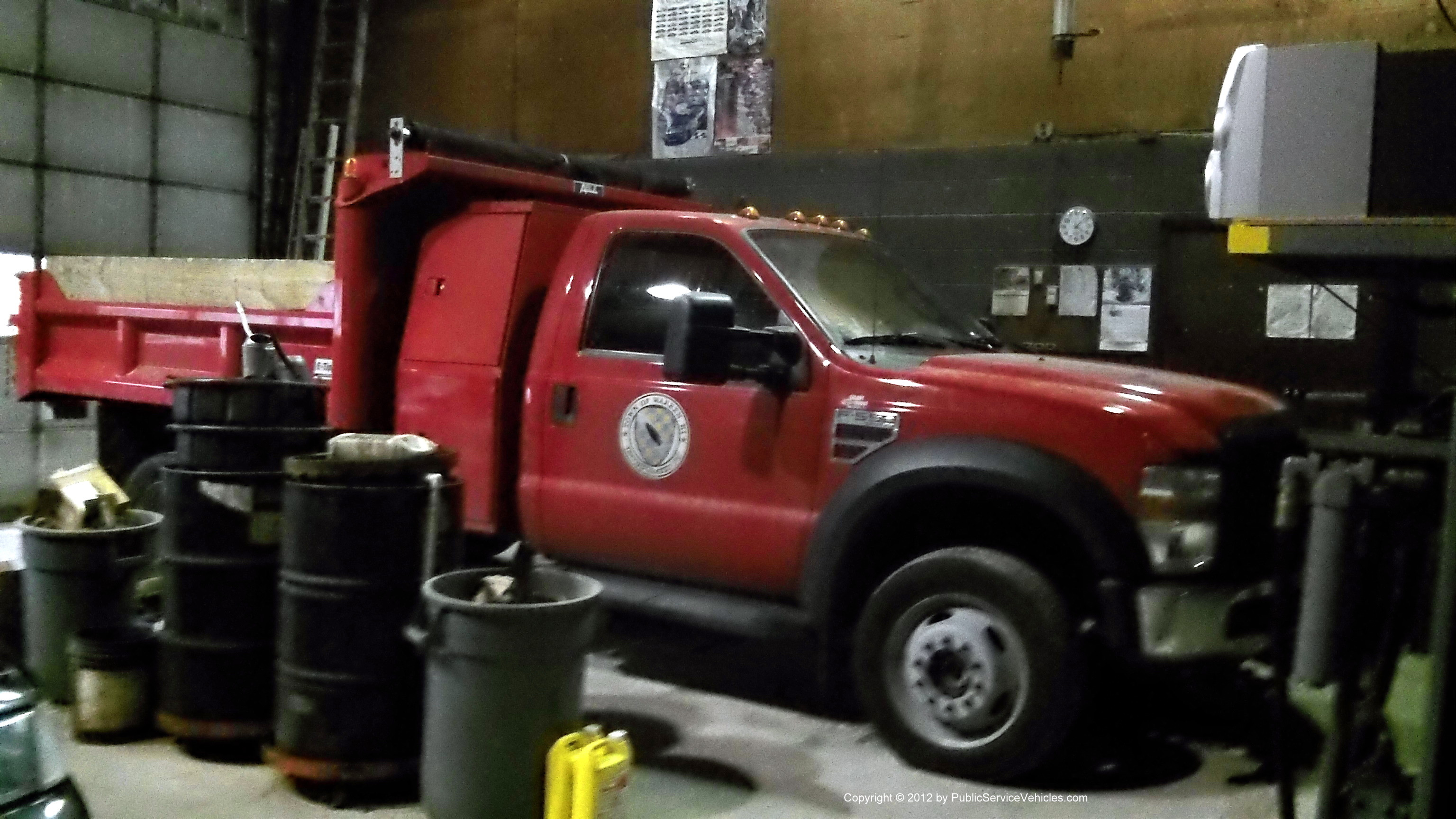 A photo  of Warren Public Works
            Truck 4482, a 2008-2011 Ford F-550             taken by Kieran Egan