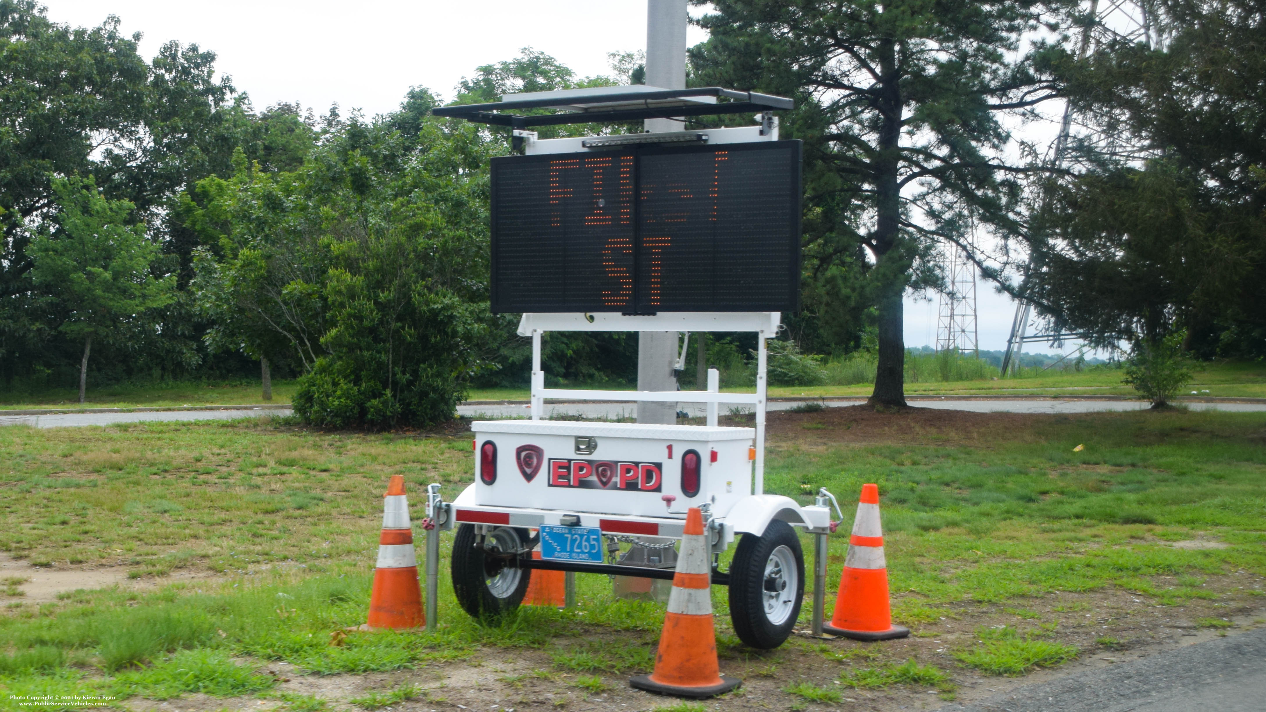 A photo  of East Providence Police
            Message Trailer, a 2006-2021 All Traffic Solutions Variable Message Sign             taken by Kieran Egan