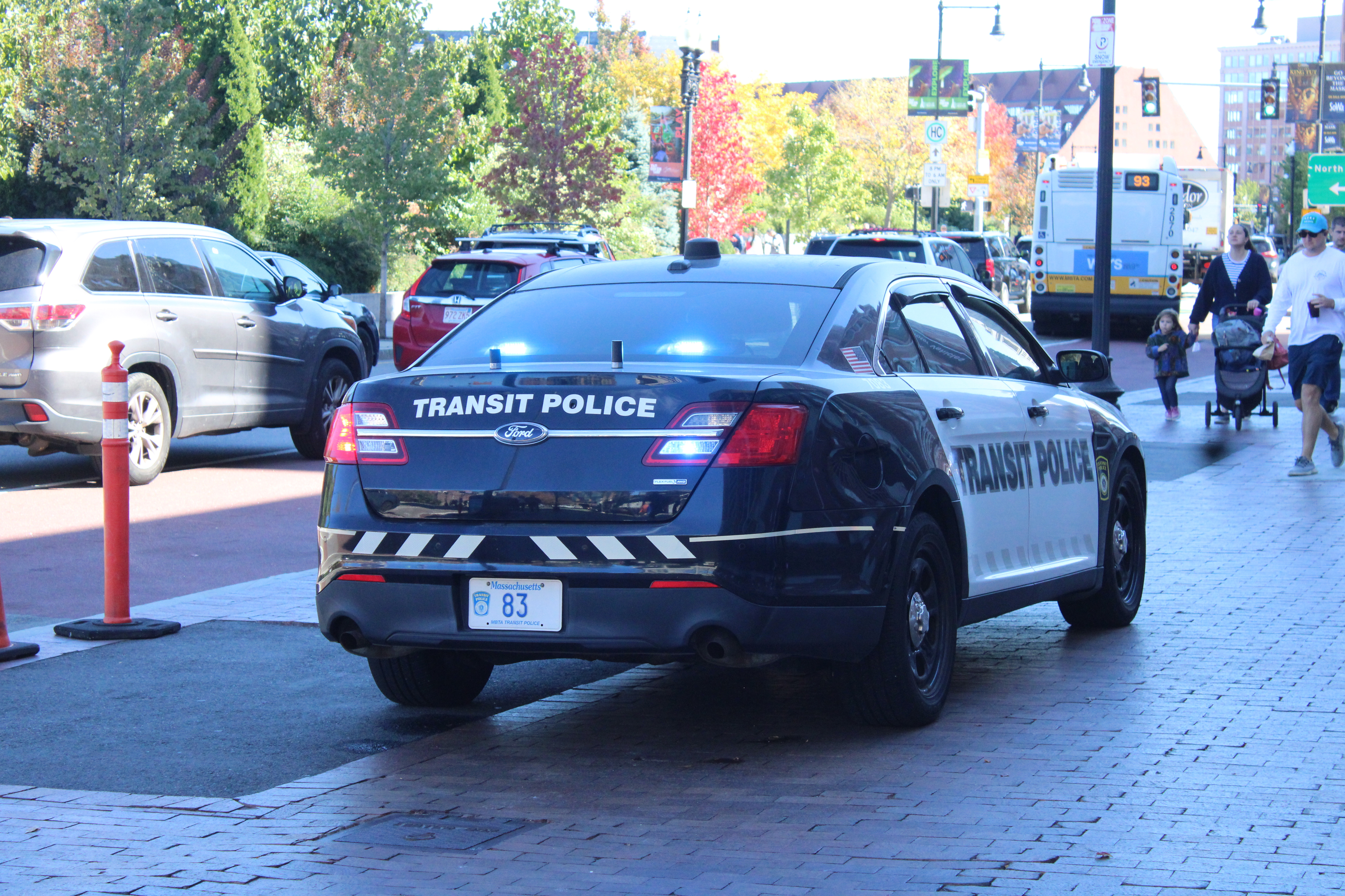 A photo  of MBTA Transit Police
            Cruiser 7083, a 2013-2019 Ford Police Interceptor Sedan             taken by @riemergencyvehicles