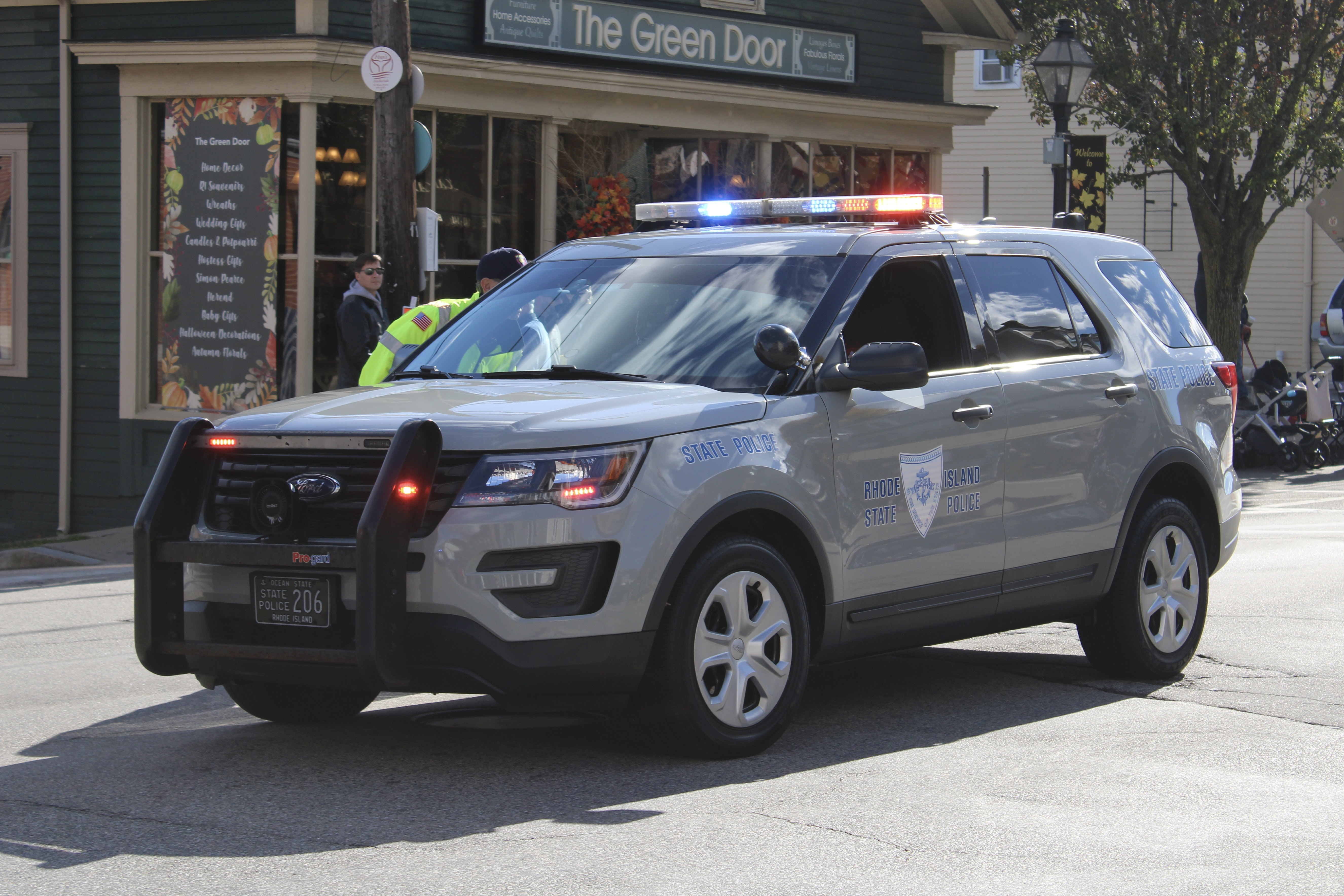 A photo  of Rhode Island State Police
            Cruiser 206, a 2018 Ford Police Interceptor Utility             taken by @riemergencyvehicles