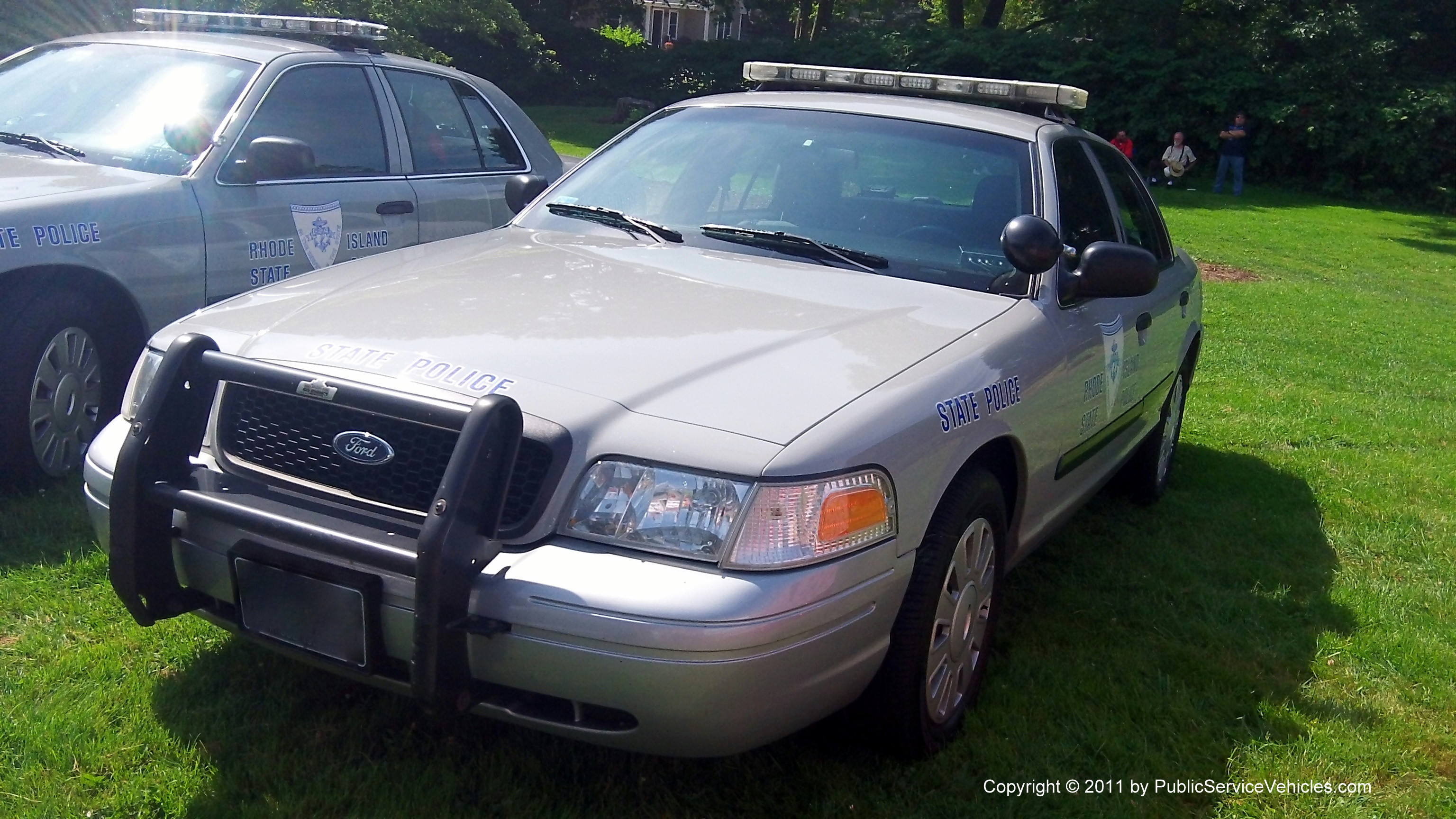 A photo  of Rhode Island State Police
            Cruiser 105, a 2006-2008 Ford Crown Victoria Police Interceptor             taken by Kieran Egan