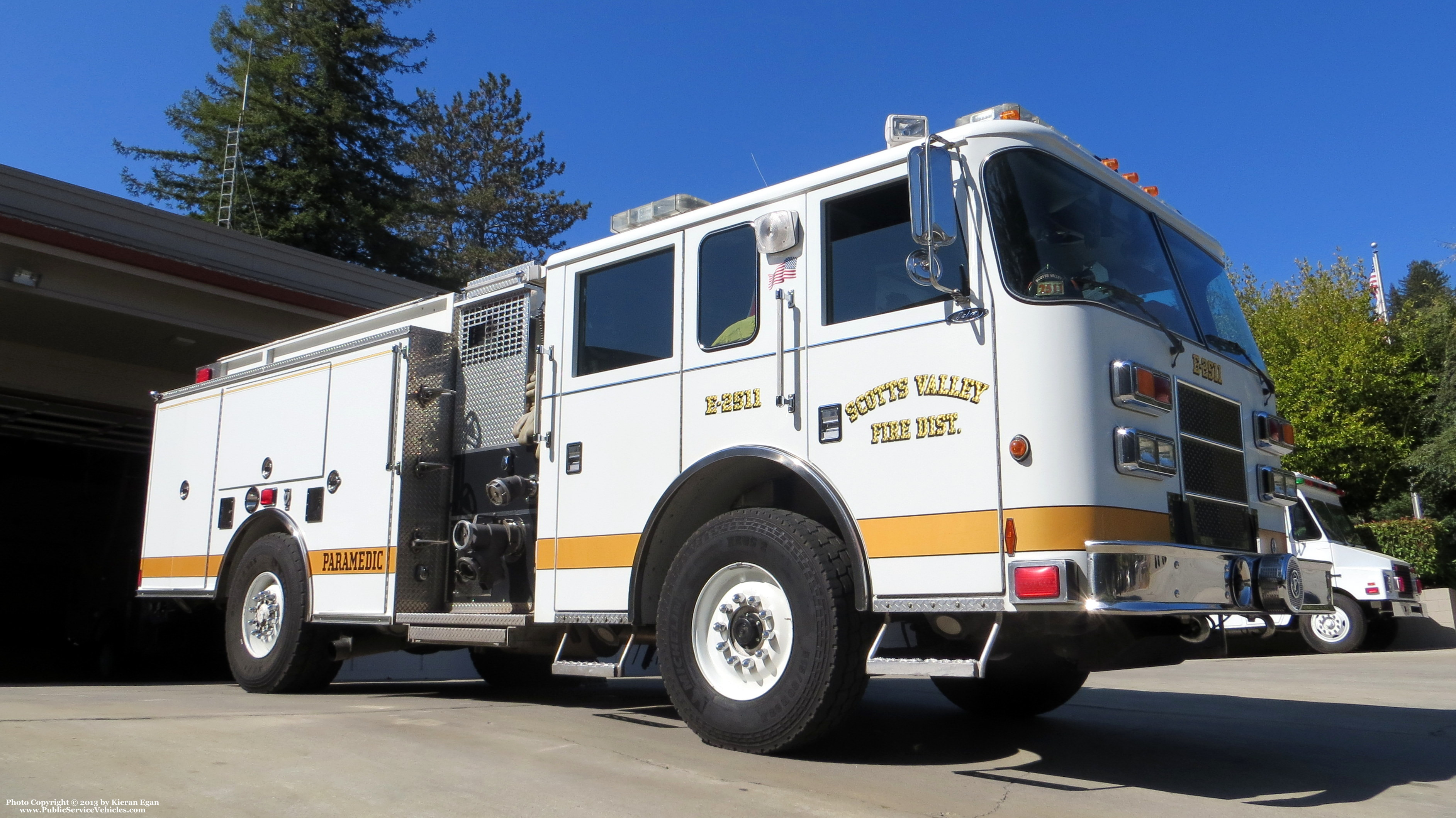 A photo  of Scotts Valley Fire
            Engine 2511, a 2007 Pierce Saber             taken by Kieran Egan