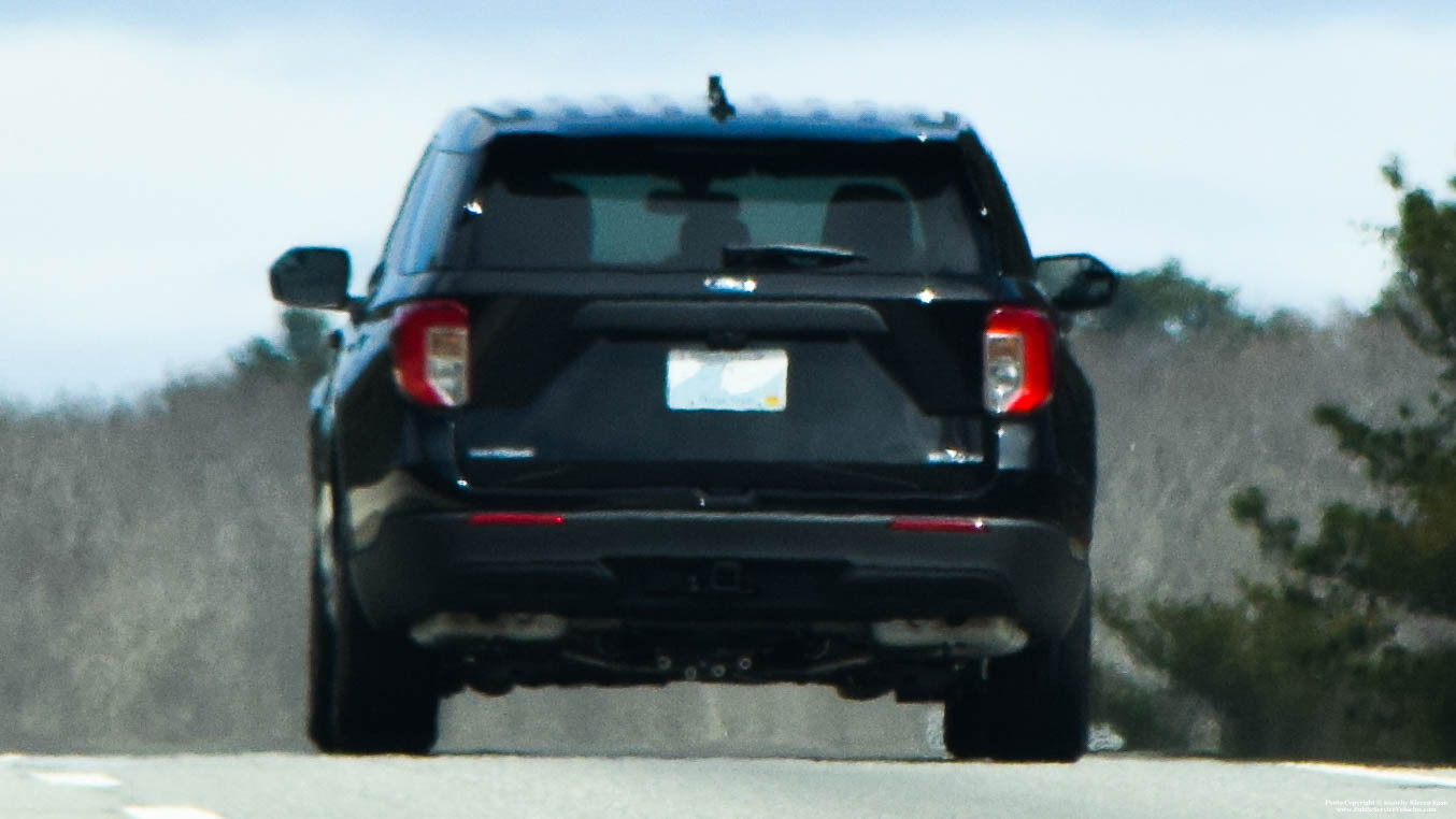 A photo  of Rhode Island State Police
            Unmarked Unit, a 2020 Ford Police Interceptor Utility             taken by Kieran Egan