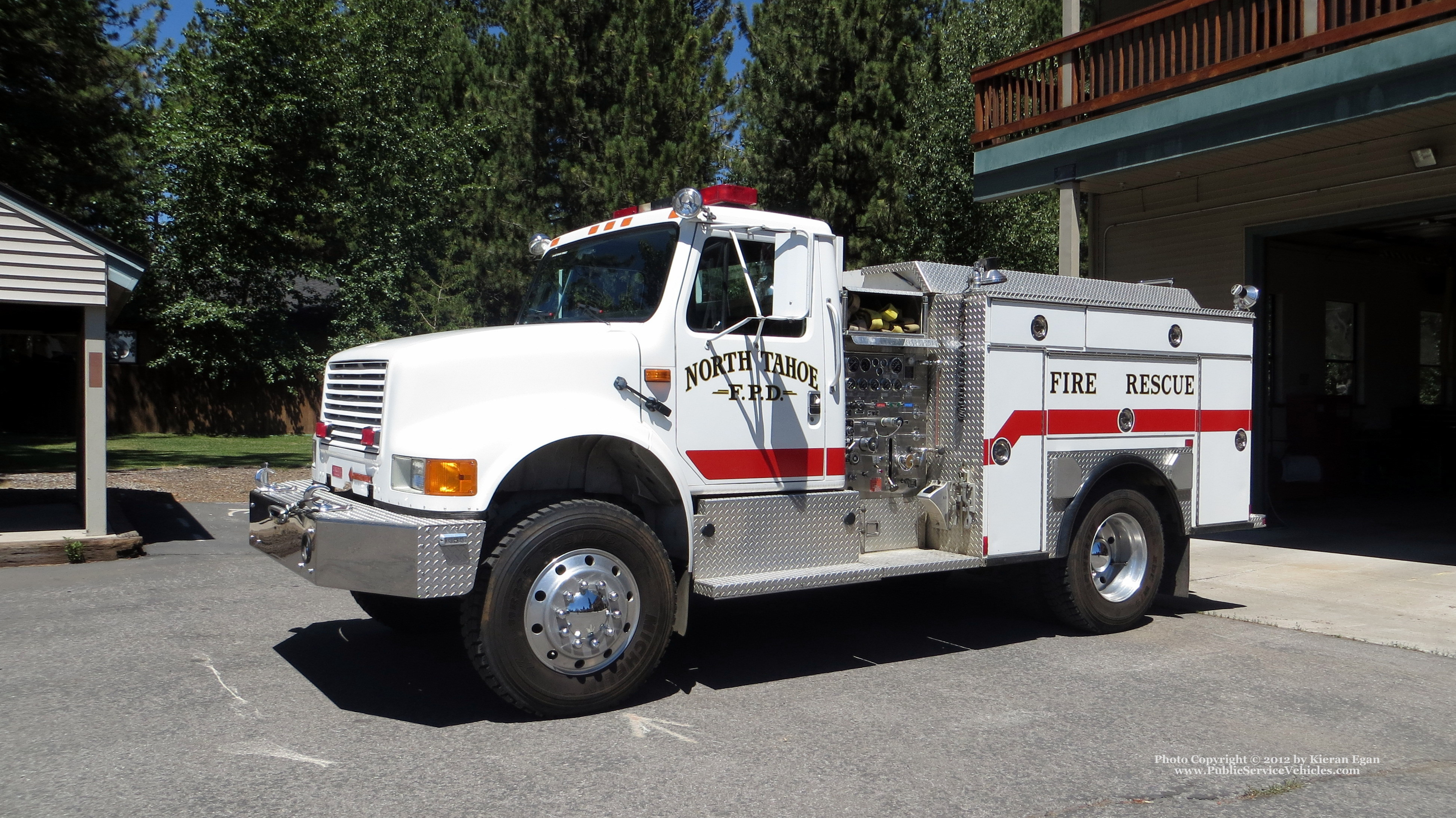 A photo  of North Tahoe Fire District
            Brush 52, a 1990 International             taken by Kieran Egan