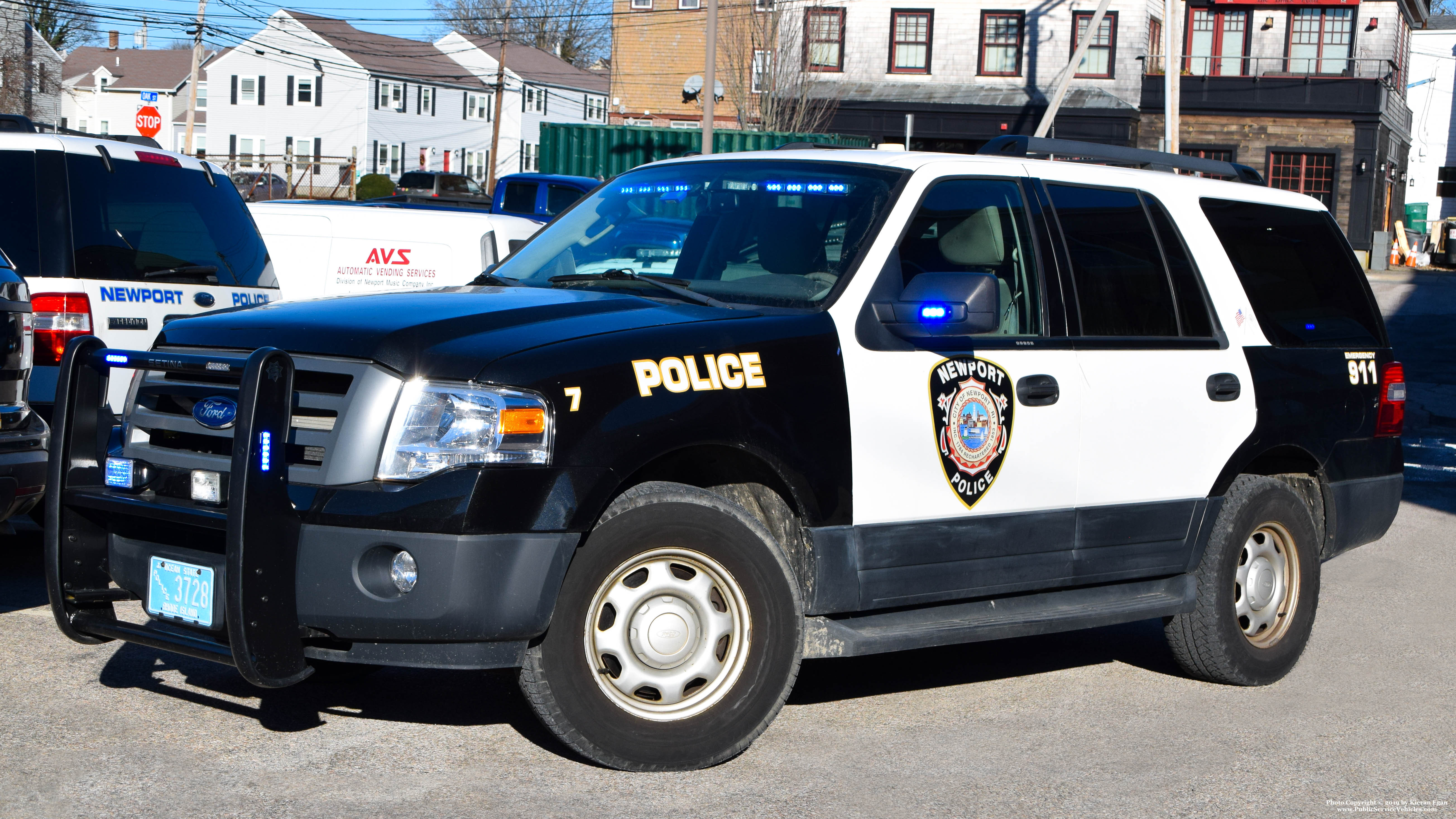 A photo  of Newport Police
            Car 7, a 2011 Ford Expedition             taken by Kieran Egan