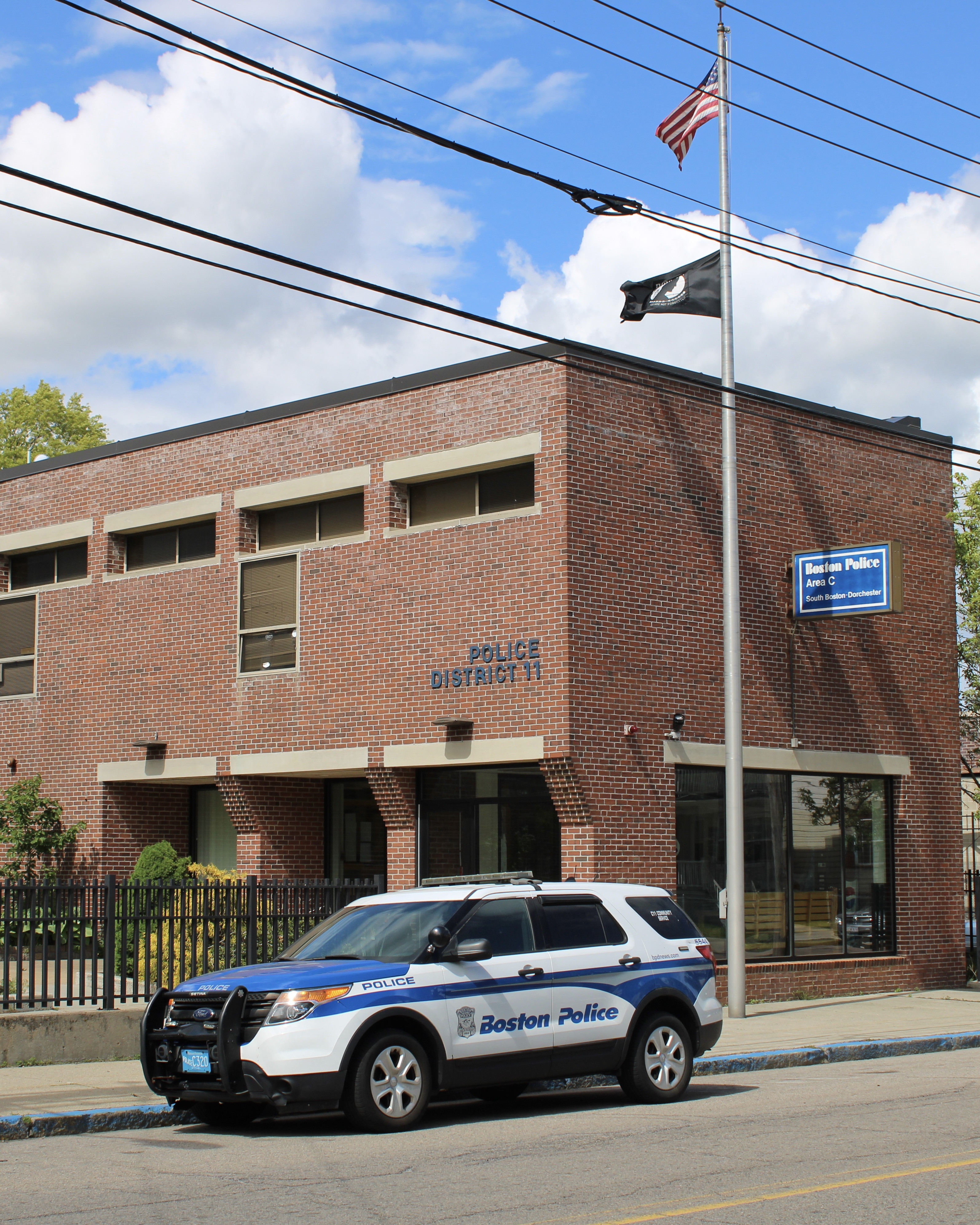 A photo  of Boston Police
            Cruiser 5544, a 2015 Ford Police Interceptor Utility             taken by @riemergencyvehicles