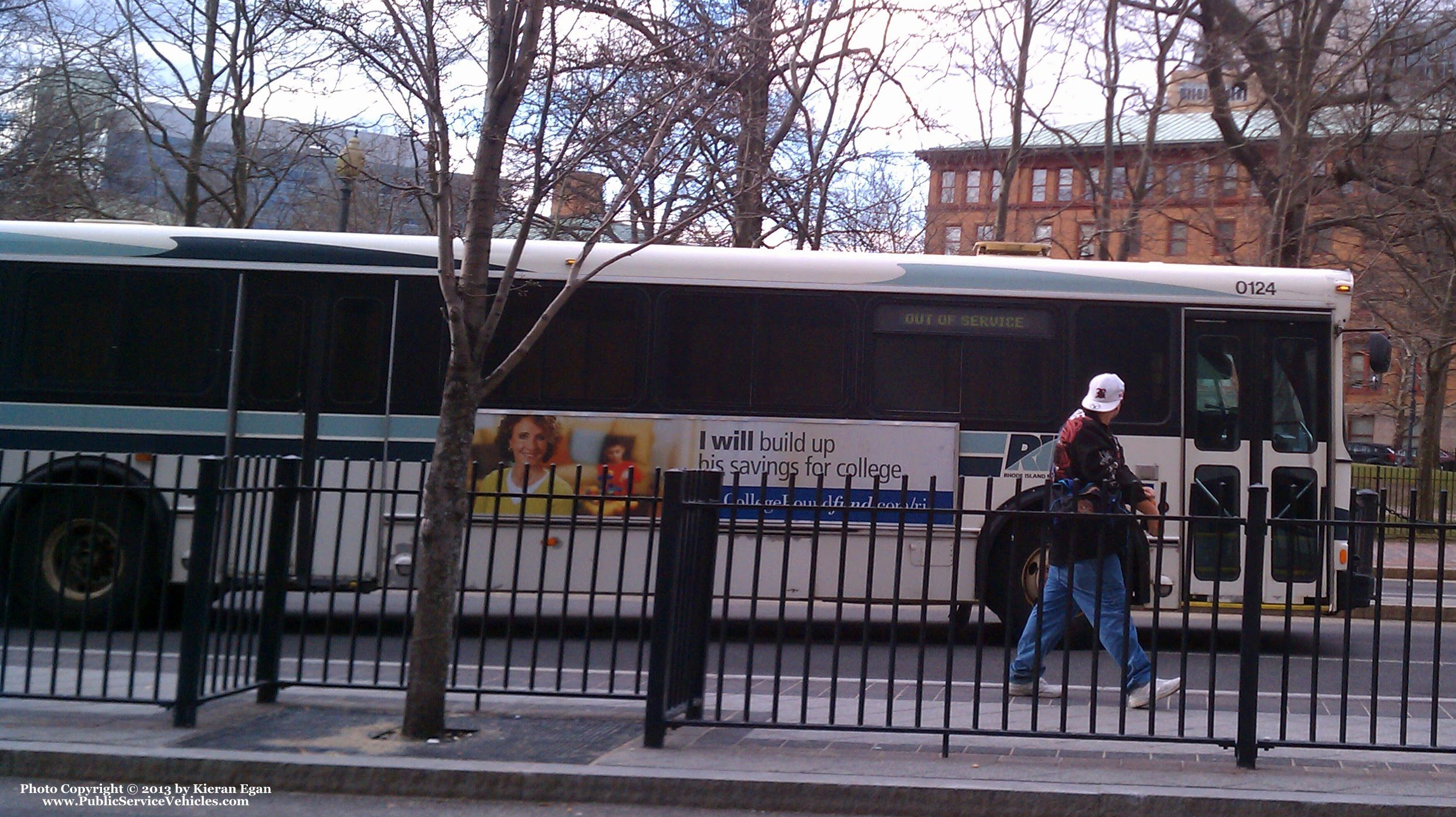 A photo  of Rhode Island Public Transit Authority
            Bus 0124, a 2001 Orion V 05.501             taken by Kieran Egan