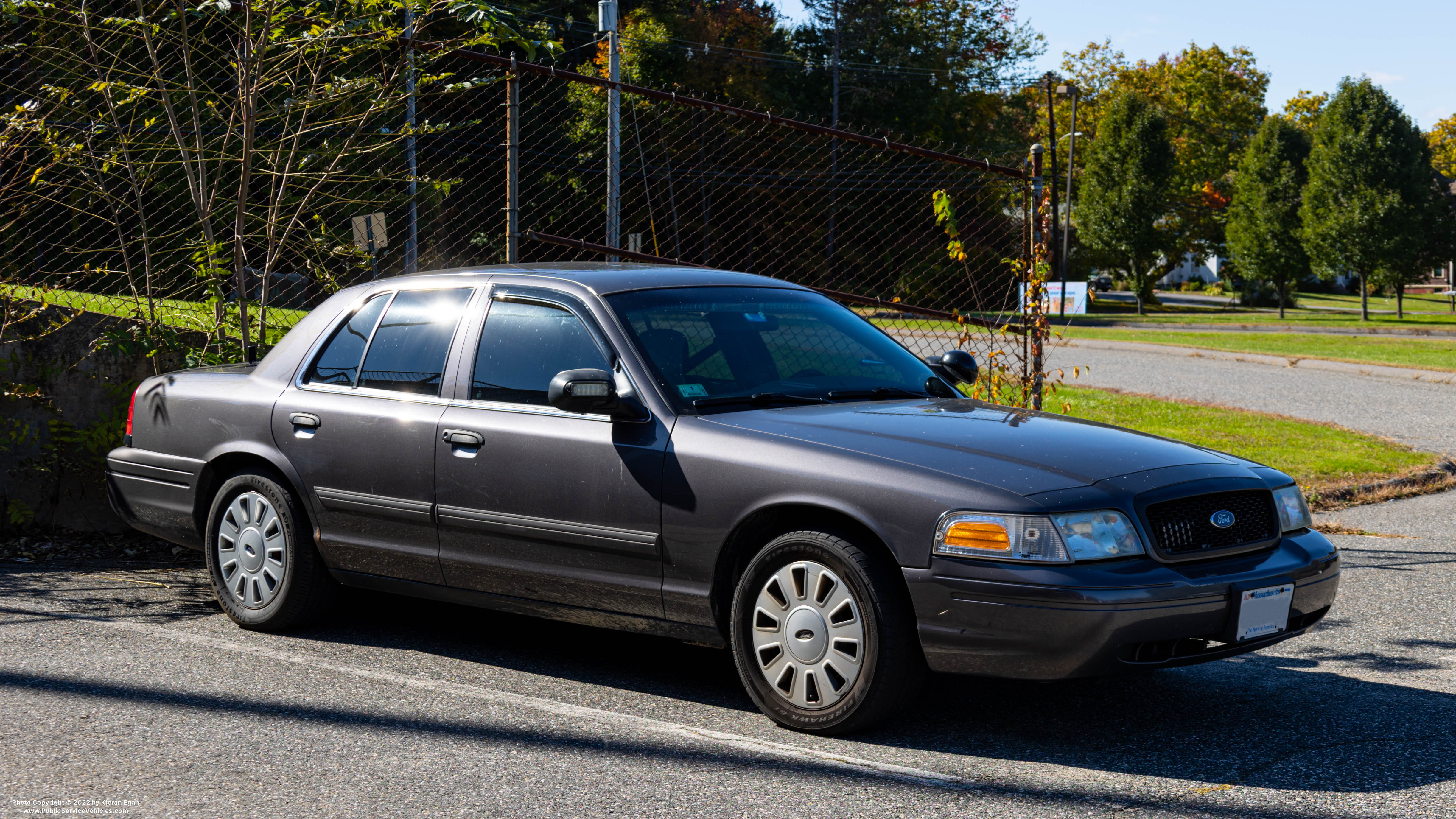 A photo  of East Longmeadow Police
            Unmarked Unit, a 2009 Ford Crown Victoria Police Interceptor             taken by Kieran Egan