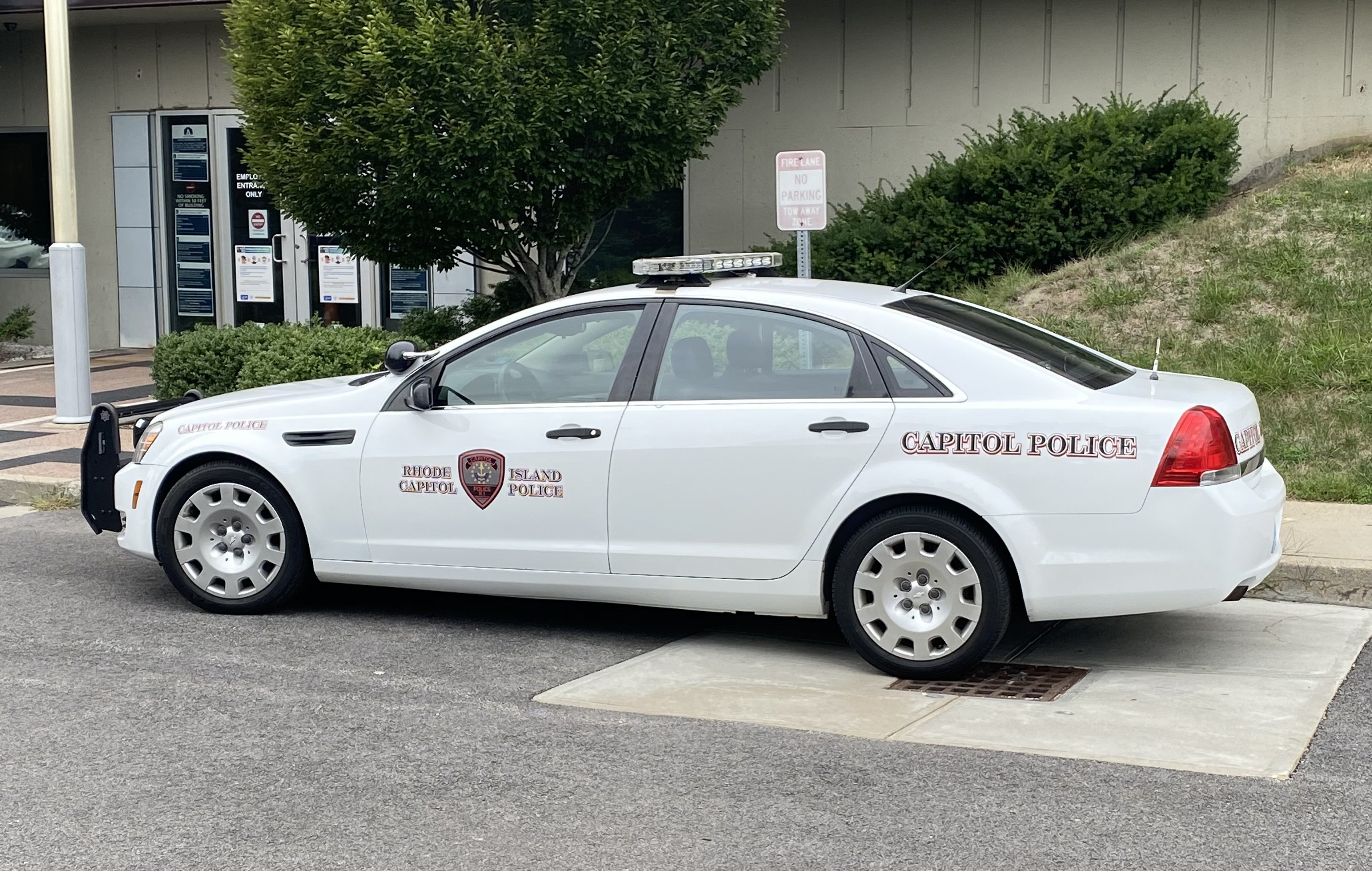 A photo  of Rhode Island Capitol Police
            Cruiser 7135, a 2014 Chevrolet Caprice             taken by @riemergencyvehicles