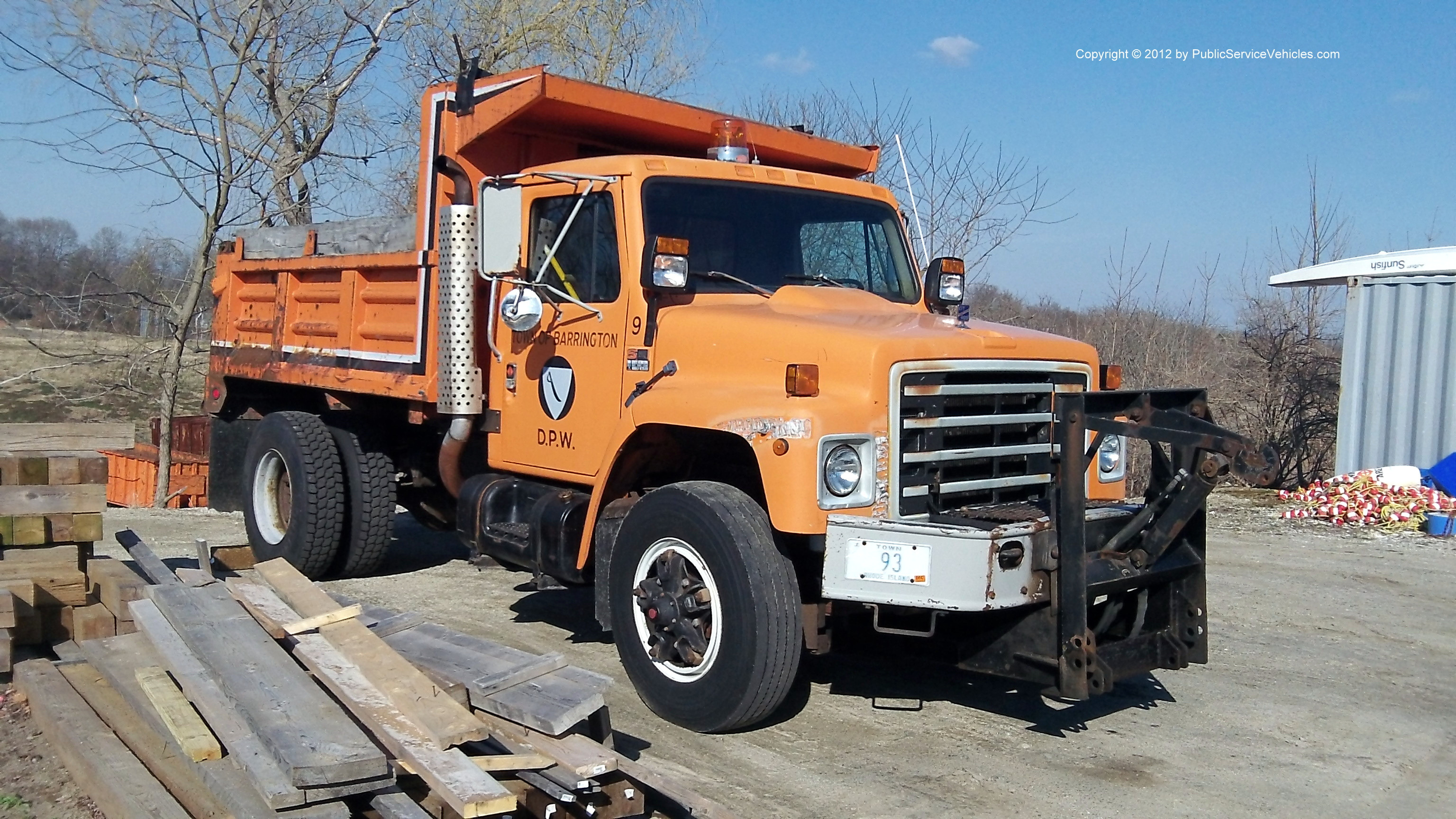 A photo  of Barrington Public Works
            Truck 9, a 1988 International S1900             taken by Kieran Egan