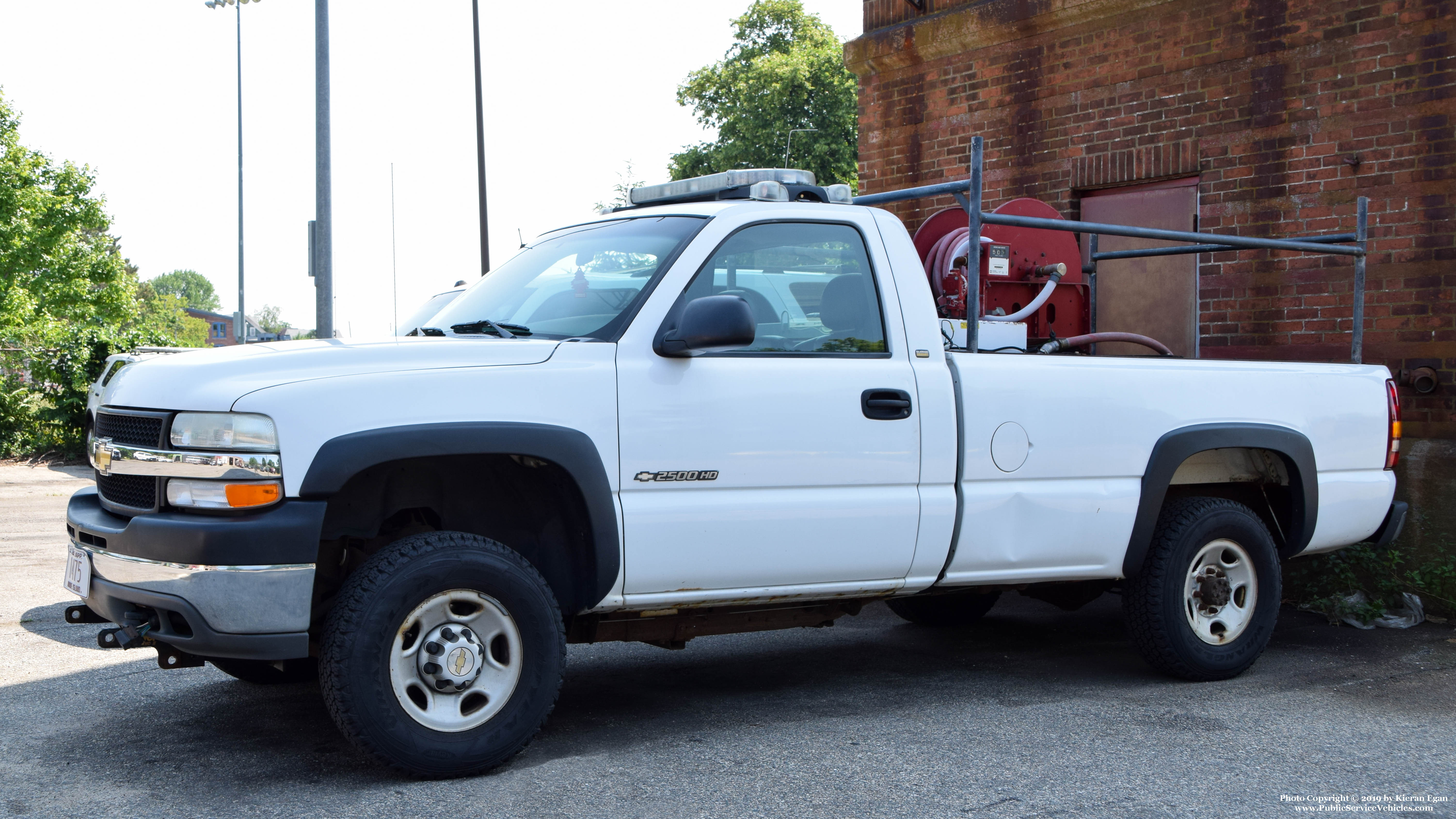 A photo  of Providence Fire
            Car 83, a 1999-2007 Chevrolet Silverado 2500HD             taken by Kieran Egan