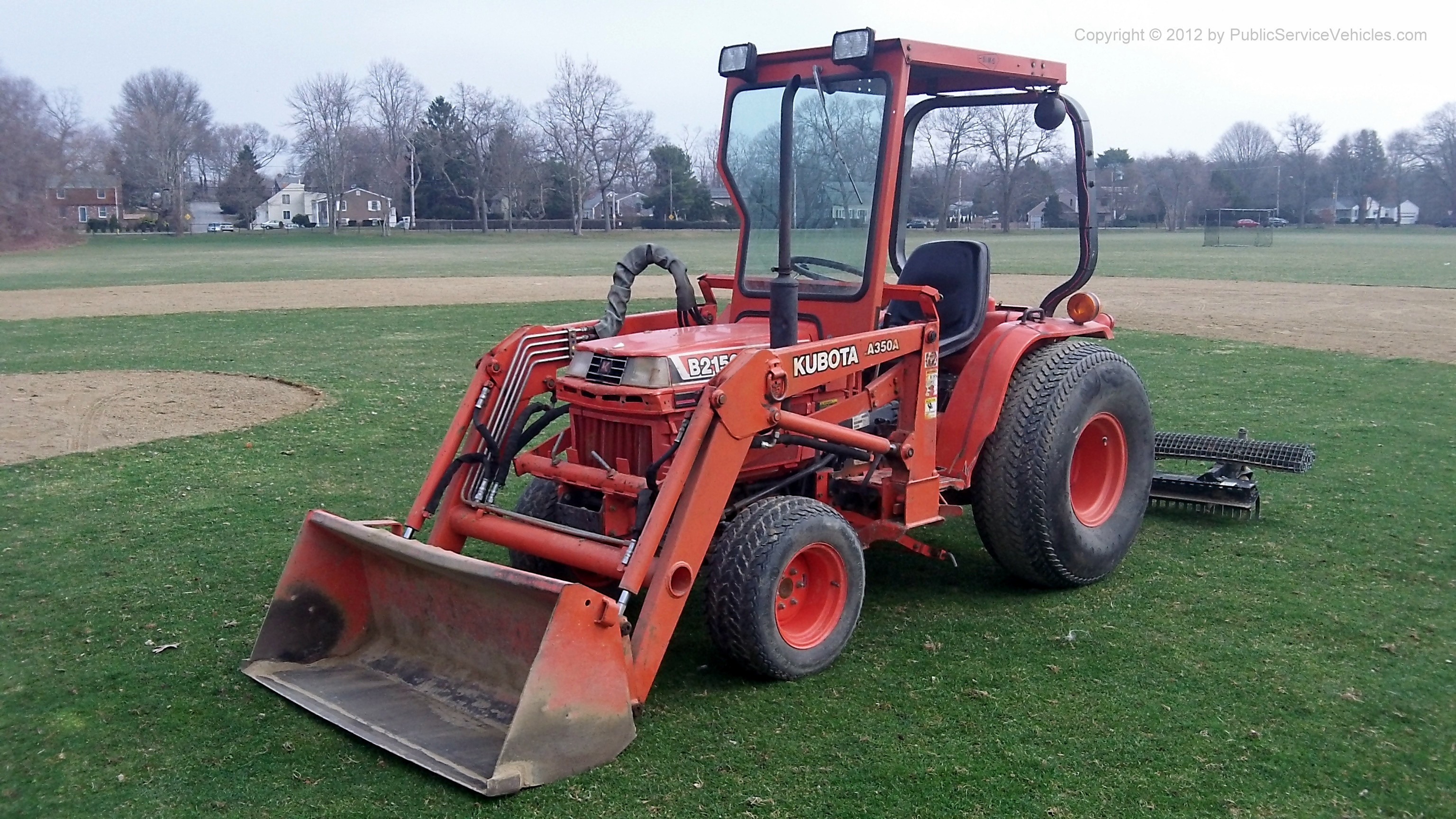 A photo  of Barrington Public Works
            Tractor 176, a 1990-2010 Kubota B2150             taken by Kieran Egan