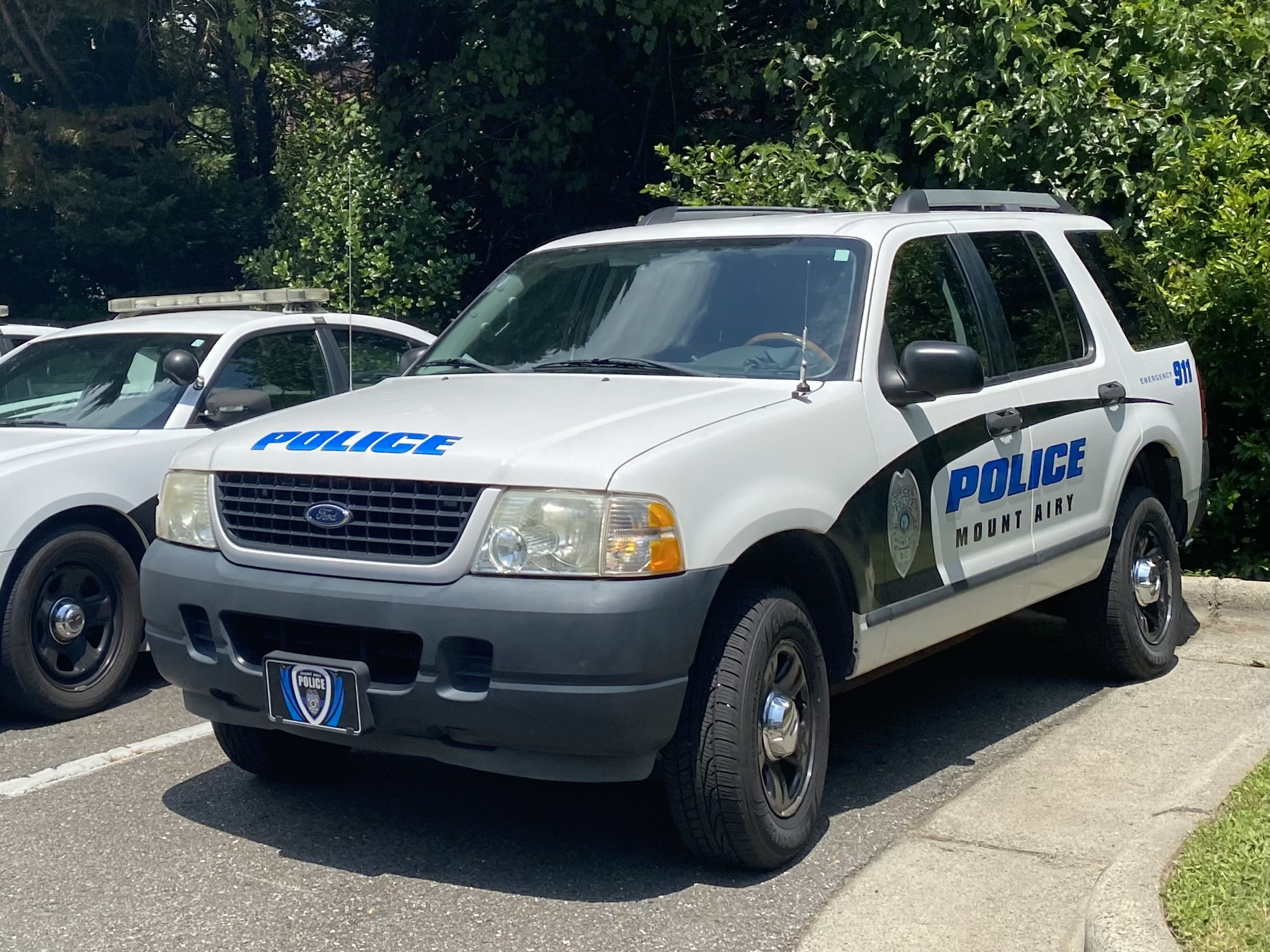 A photo  of Mount Airy Police
            Patrol Unit, a 2002-2005 Ford Explorer             taken by @riemergencyvehicles