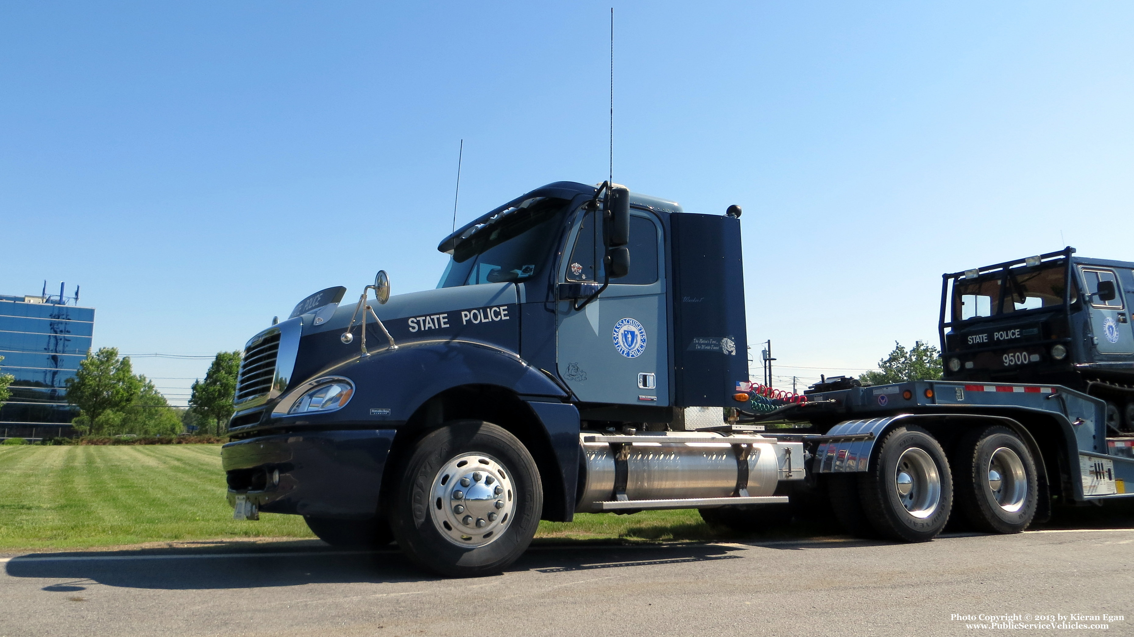 A photo  of Massachusetts State Police
            Truck 101, a 2000-2006 Freightliner             taken by Kieran Egan
