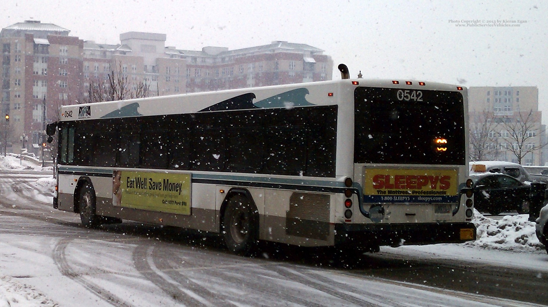 A photo  of Rhode Island Public Transit Authority
            Bus 0542, a 2005 Gillig Low Floor             taken by Kieran Egan