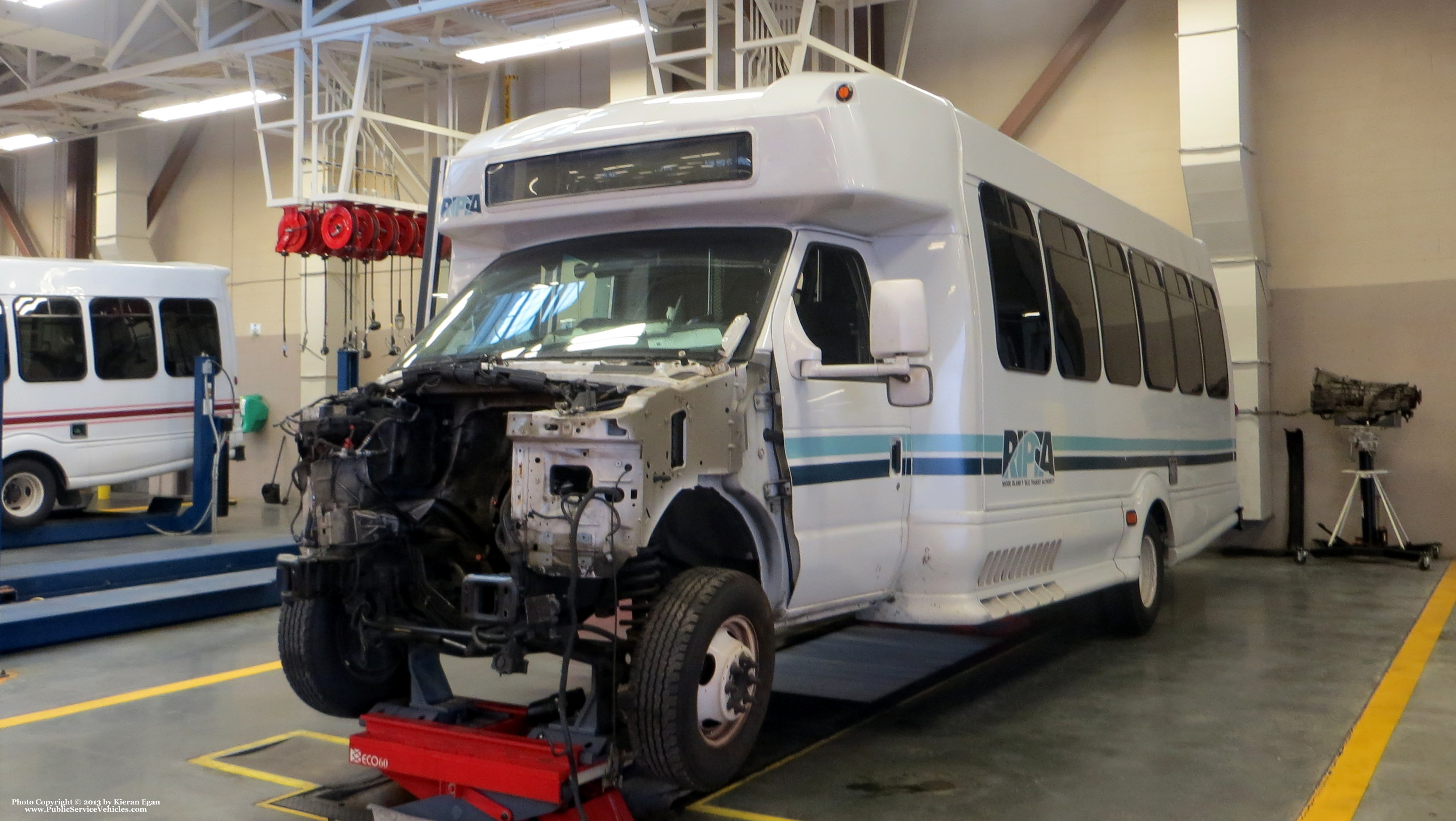 A photo  of Rhode Island Public Transit Authority
            Flex Van 0846, a 2008 Ford E-450 Bus             taken by Kieran Egan