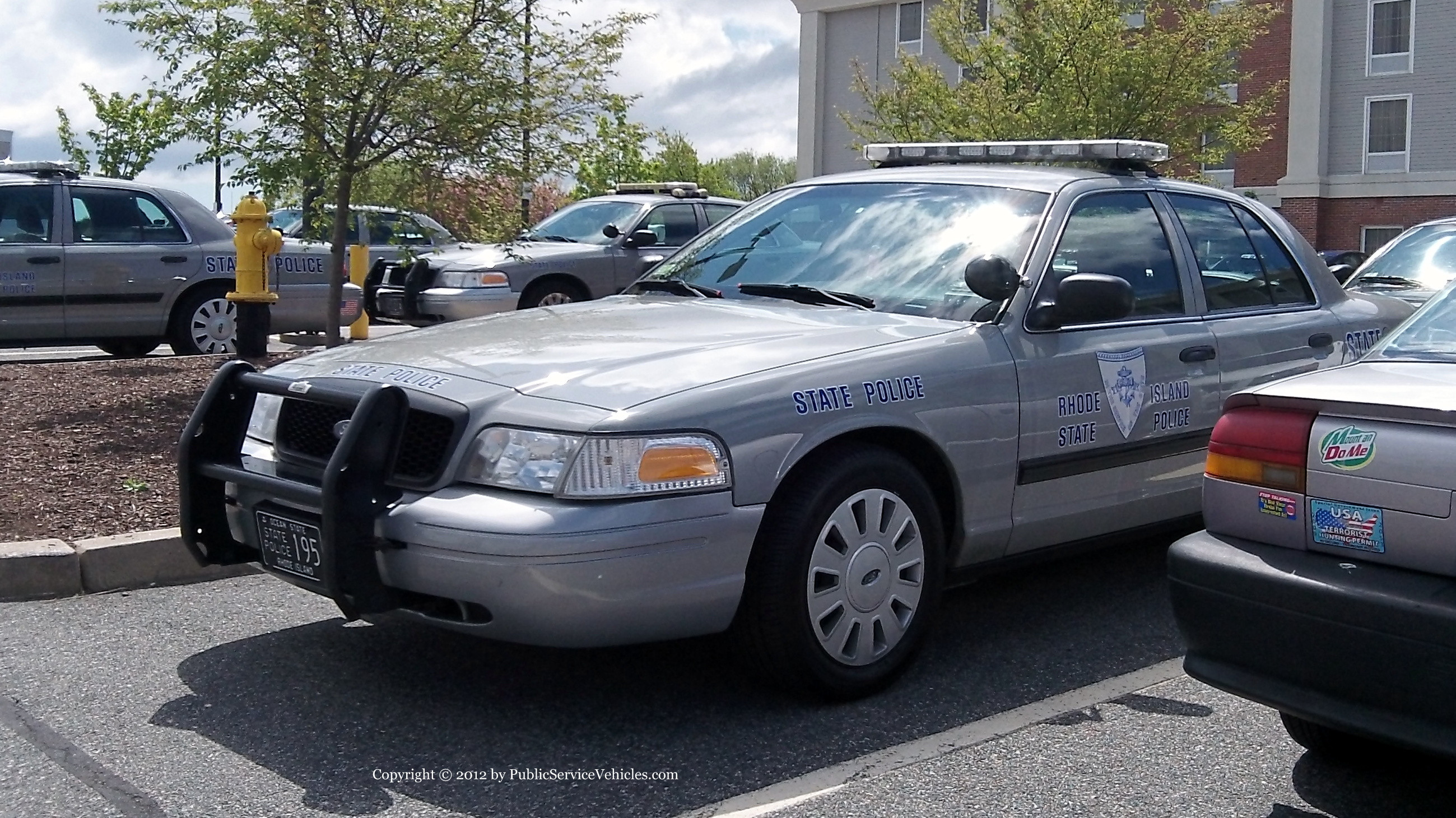 A photo  of Rhode Island State Police
            Cruiser 195, a 2009-2011 Ford Crown Victoria Police Interceptor             taken by Kieran Egan