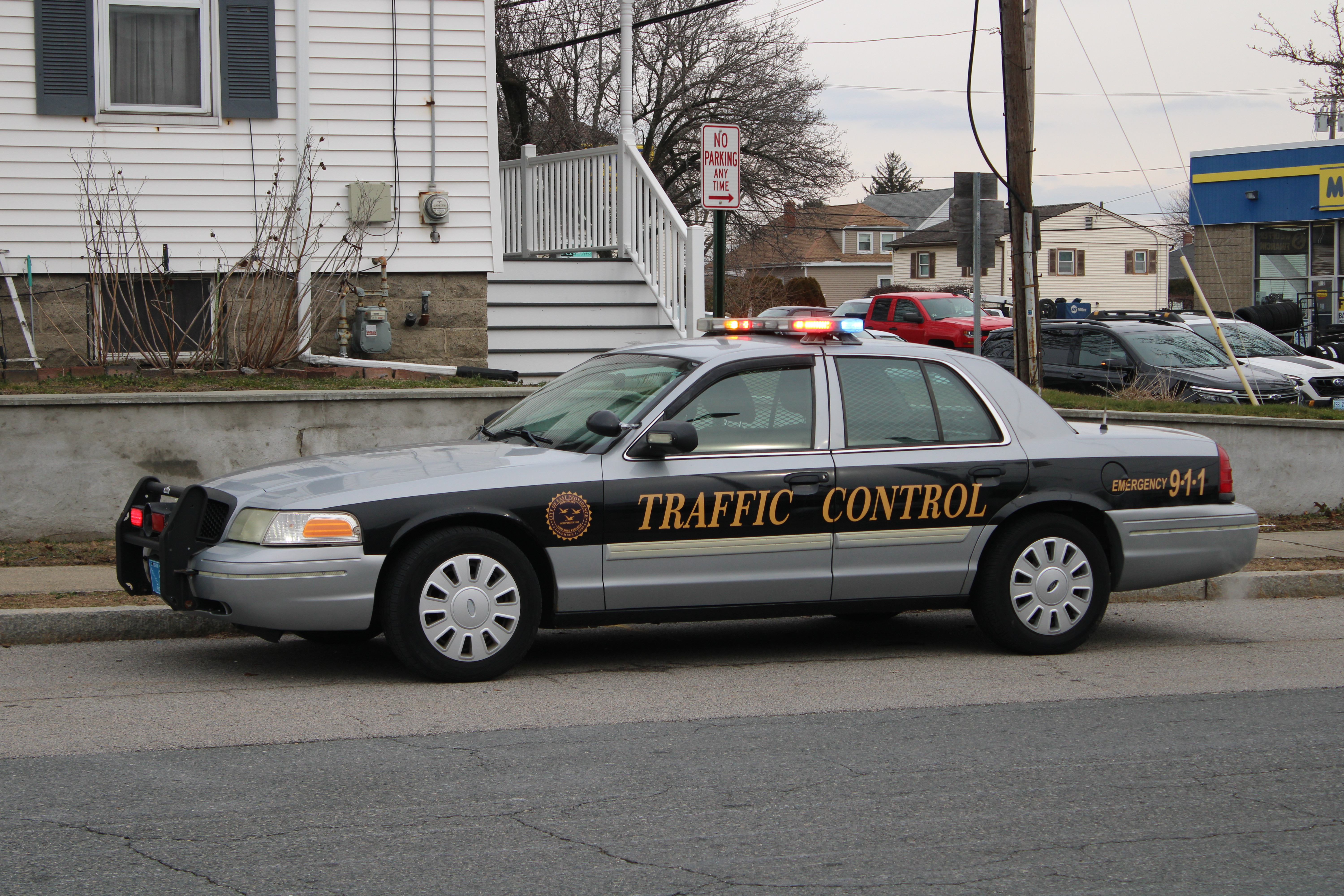 A photo  of East Providence Police
            Traffic Control Unit, a 2011 Ford Crown Victoria Police Interceptor             taken by @riemergencyvehicles